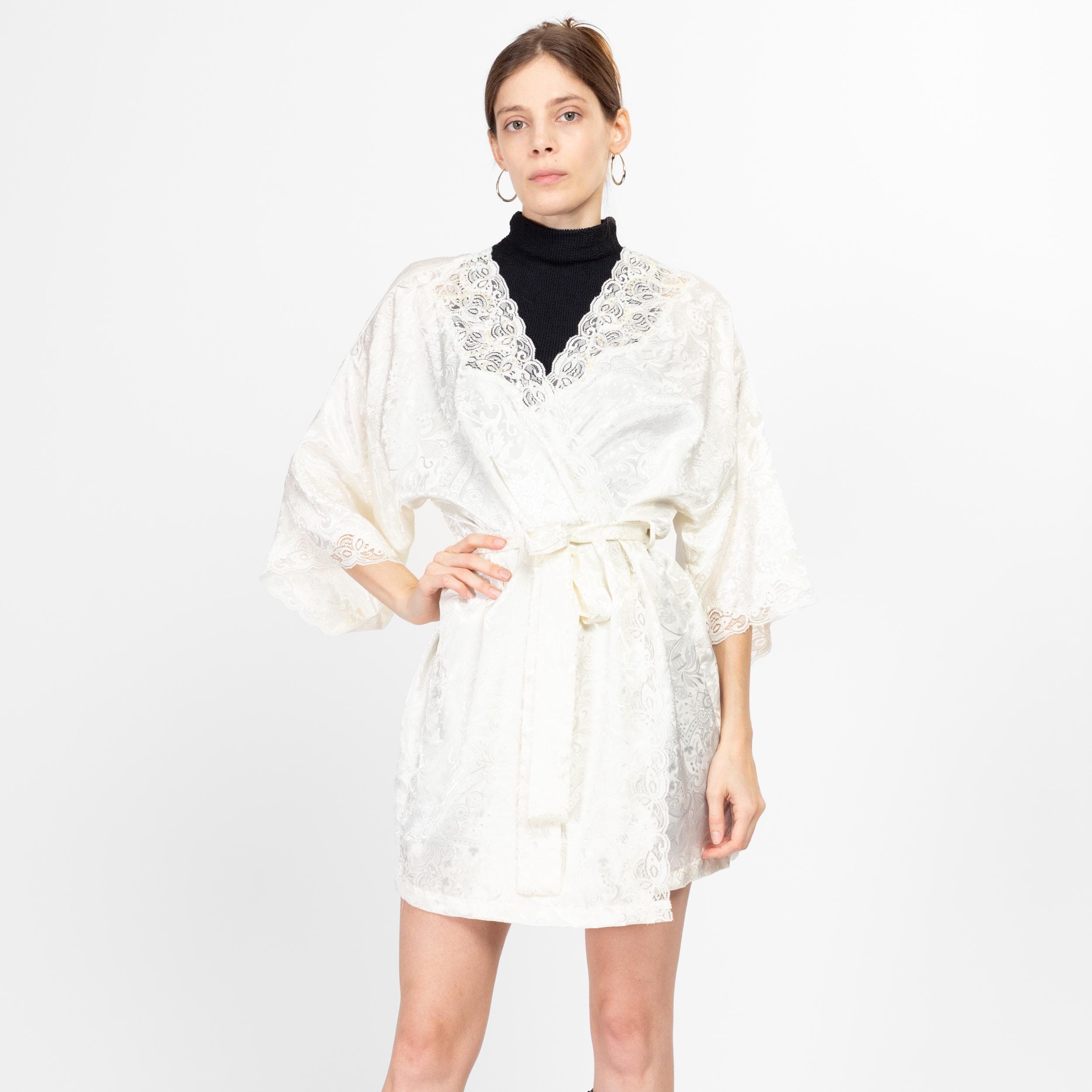 VICTORIA'S SECRET Satin Ballerina Wrap Robe cheapest XS Coconut White