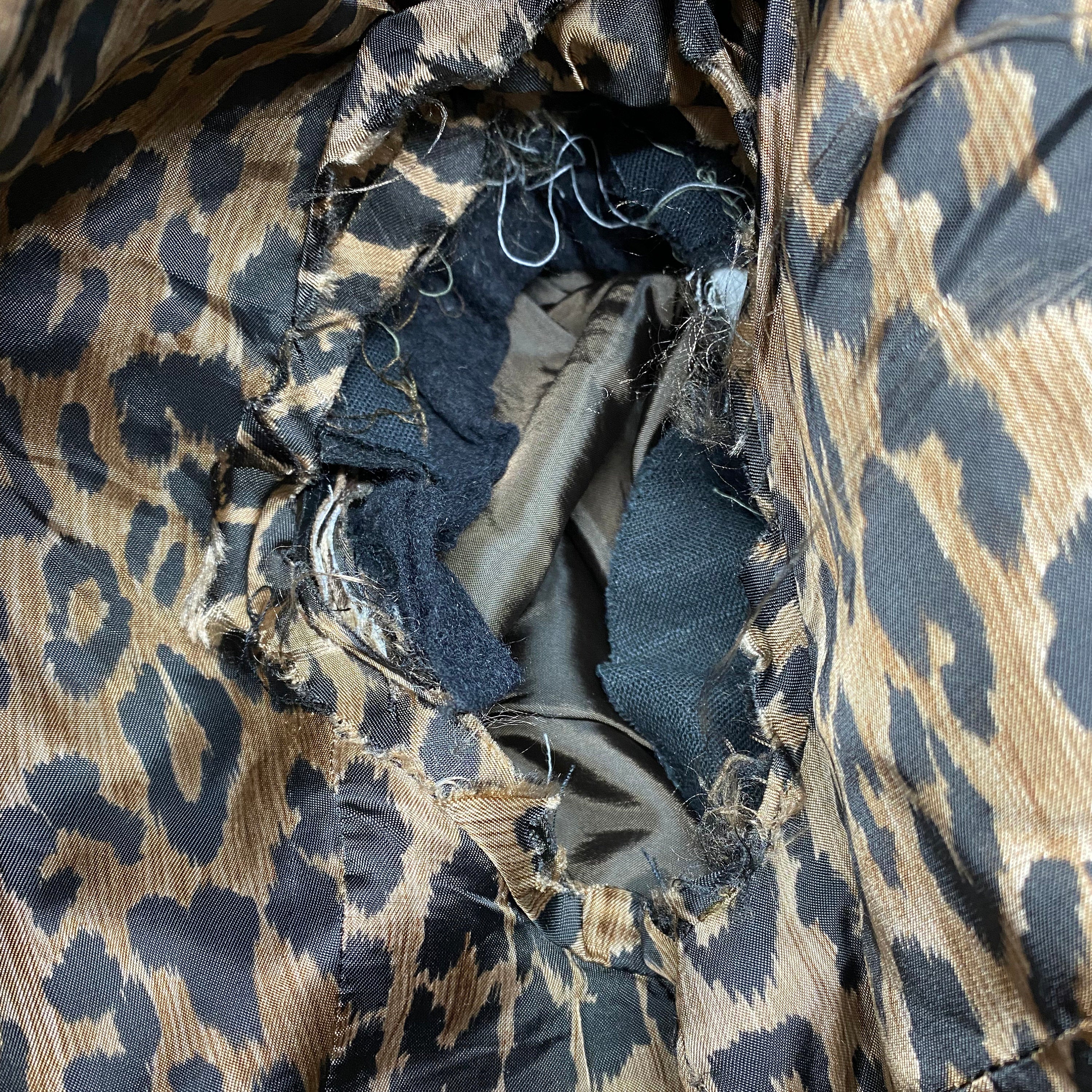 Medium 90s Dolce & Gabbana Leopard Print Velvet Jacket – Flying 
