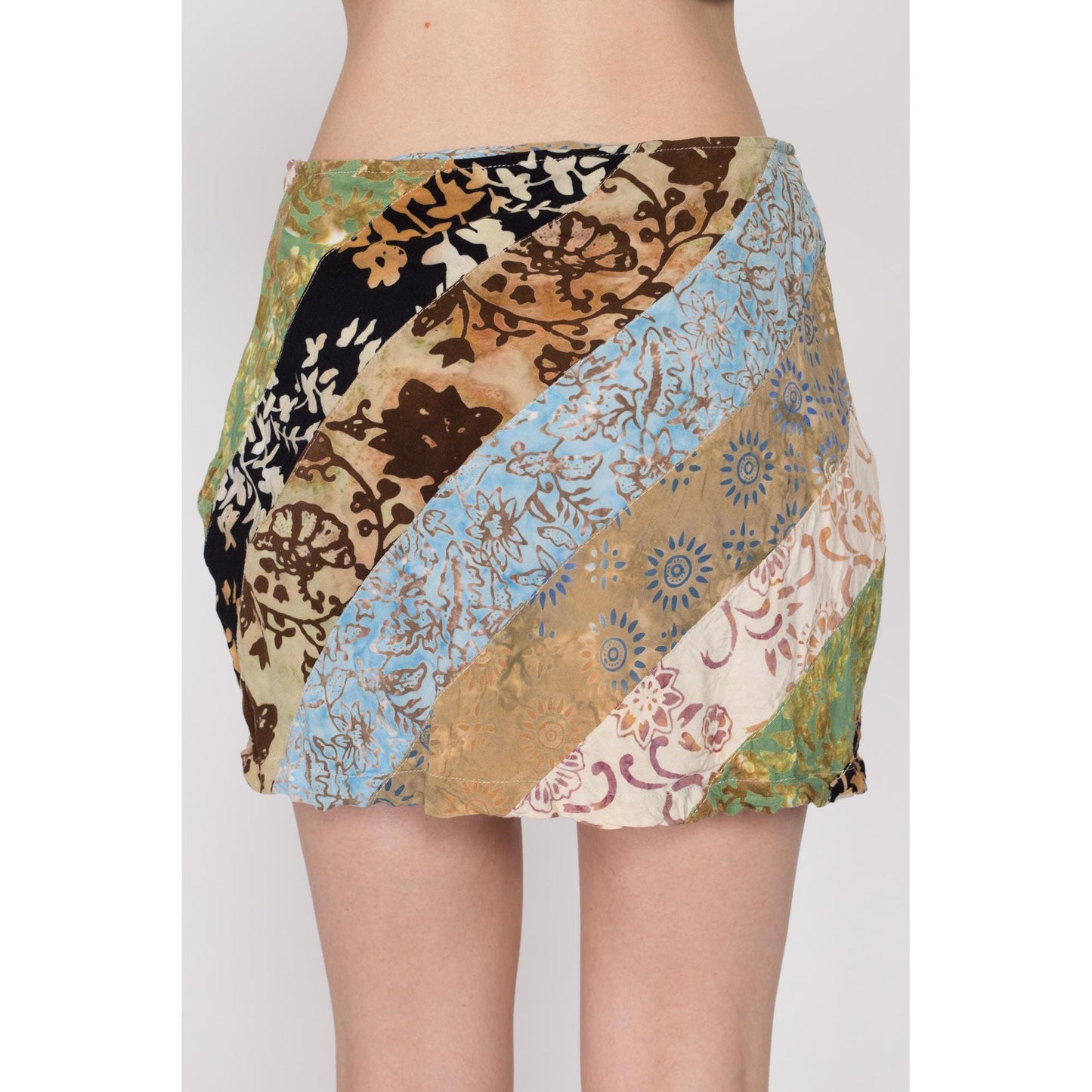 Small 90s Boho Batik Rayon Patchwork Mini Skirt | Vintage Mid Rise A Line Hippie Floral Skirt