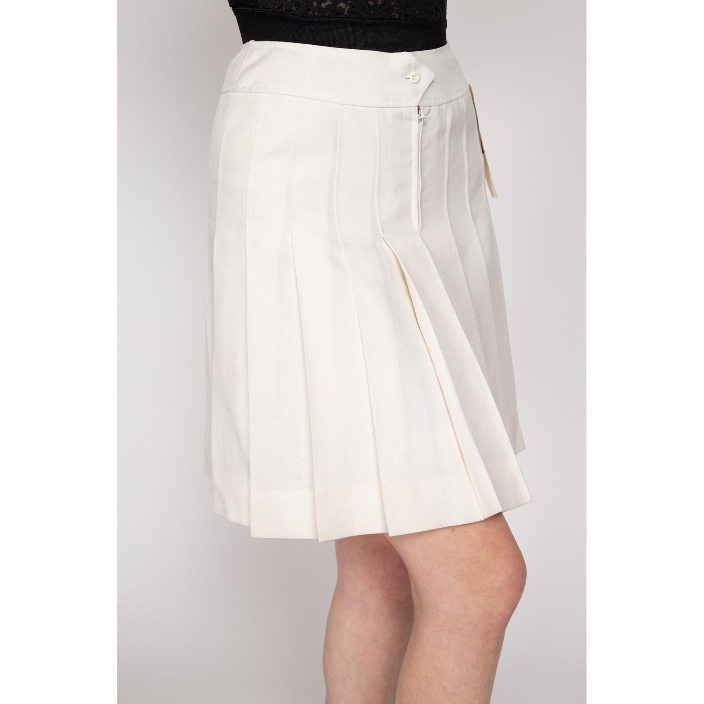 Small 70s White Pleated Mini Skirt 26" NWT | Vintage High Waisted Schoolgirl Skirt