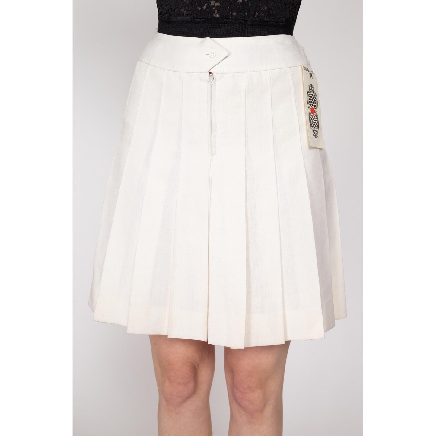 Small 70s White Pleated Mini Skirt 26" NWT | Vintage High Waisted Schoolgirl Skirt