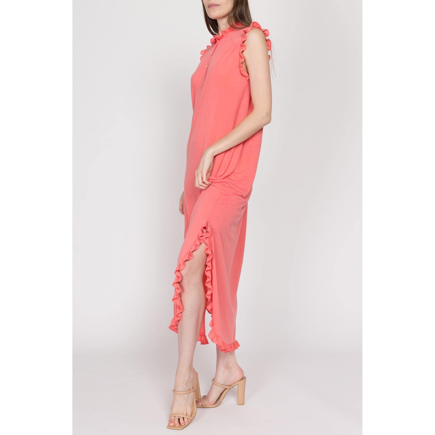 Medium 70s Coral Pink Ruffle Lounge Dress | Vintage Loungewear Sleeveless Maxi House Dress