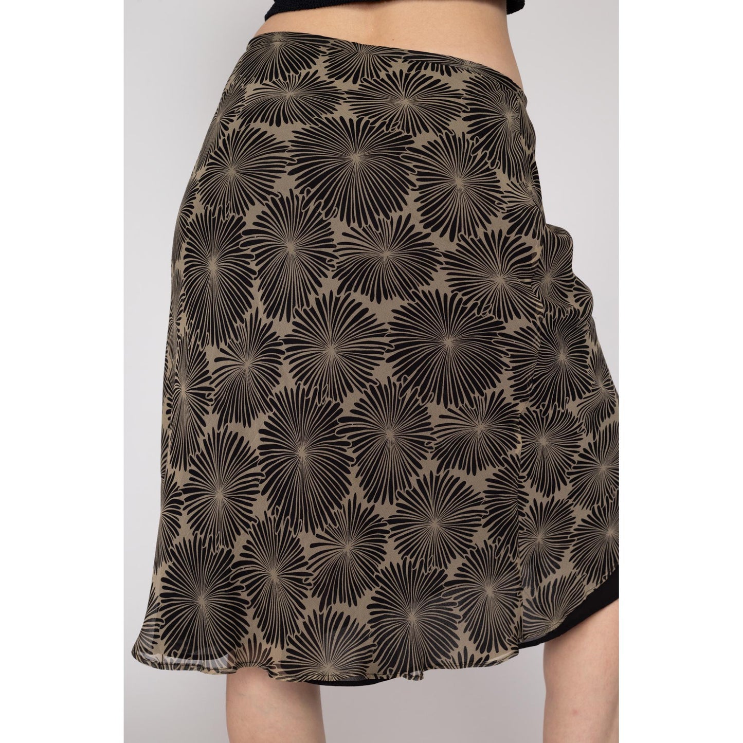 Medium 90s Chrysanthemum Print Silk Midi Skirt 30" | Vintage Two Tone Floral Mid Rise A Line Lettuce Hem Skirt