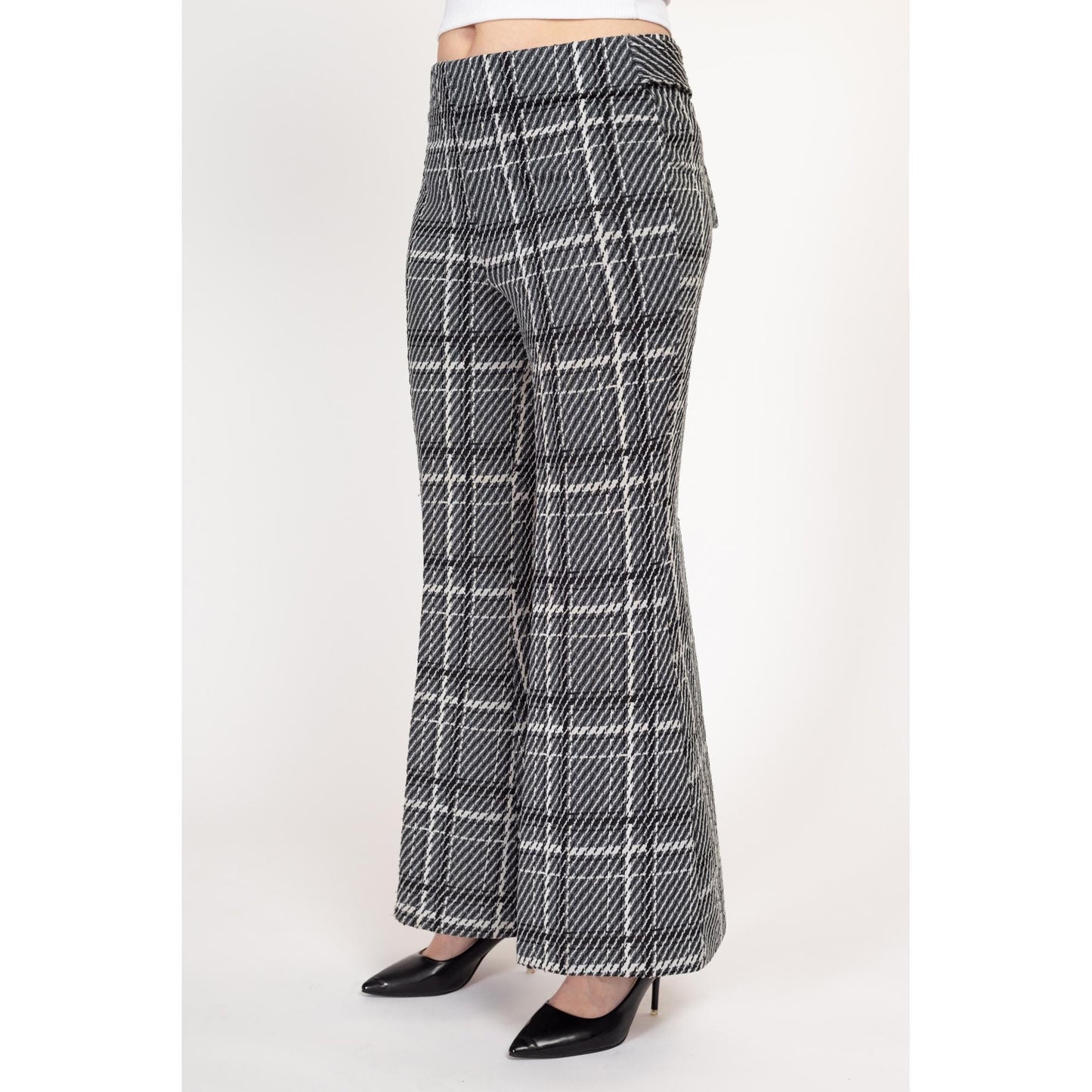 Medium 70s Black & White Plaid Flared Pants | Vintage High Rise Elastic Waist Polyester Trousers