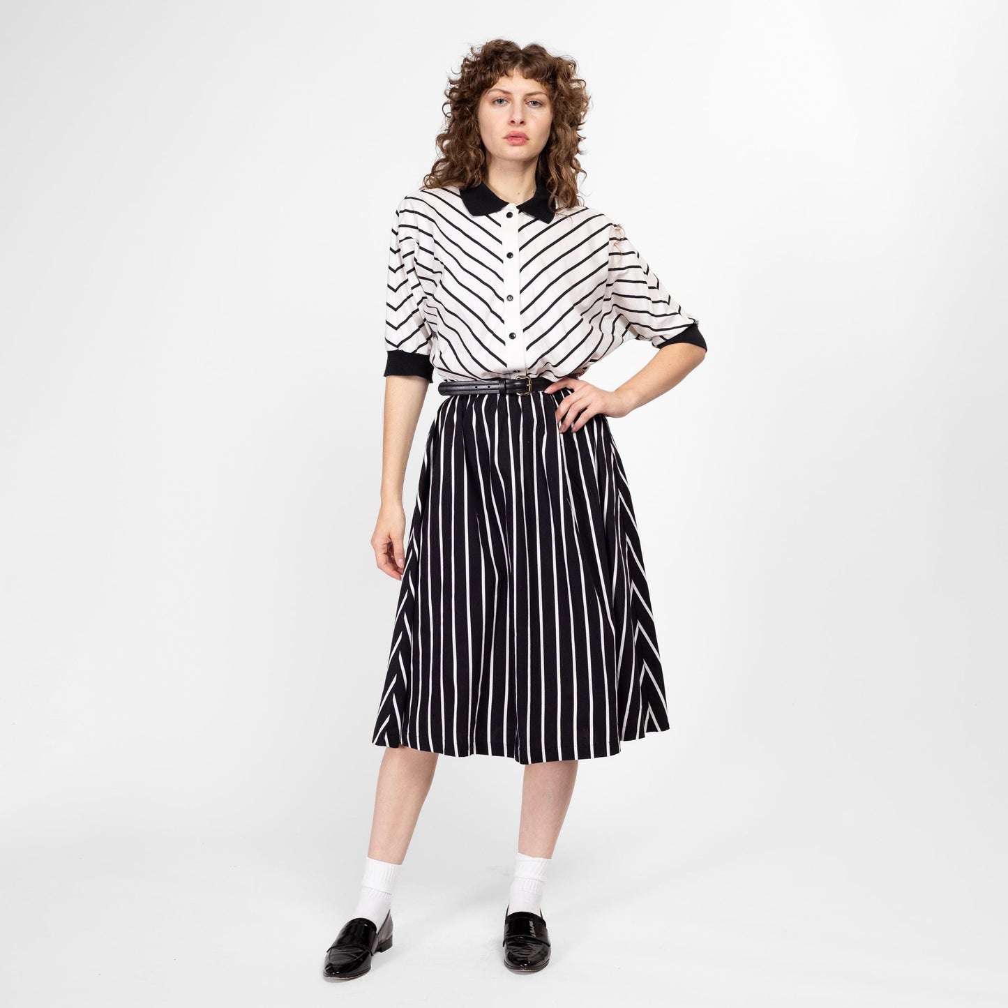 Lrg-XL 80s Black & White Chevron Striped Dolman Sleeve Shirtdress | Vintage Half Sleeve Fit Flare Midi Dress