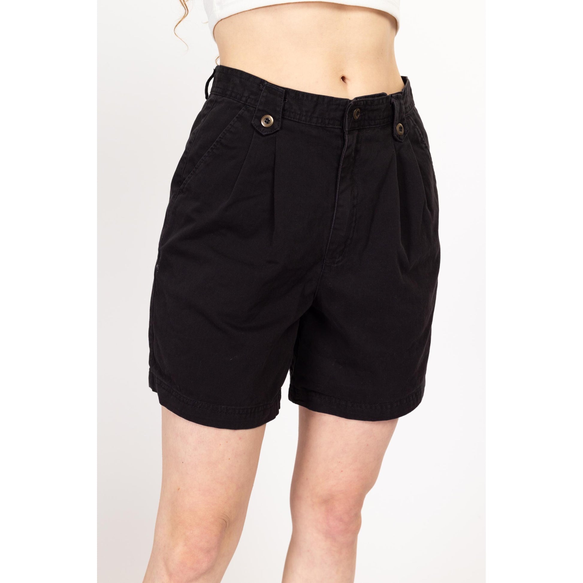 Medium 90s High Waisted Black Cotton Shorts 28" | Vintage Pleated Casual Mom Shorts