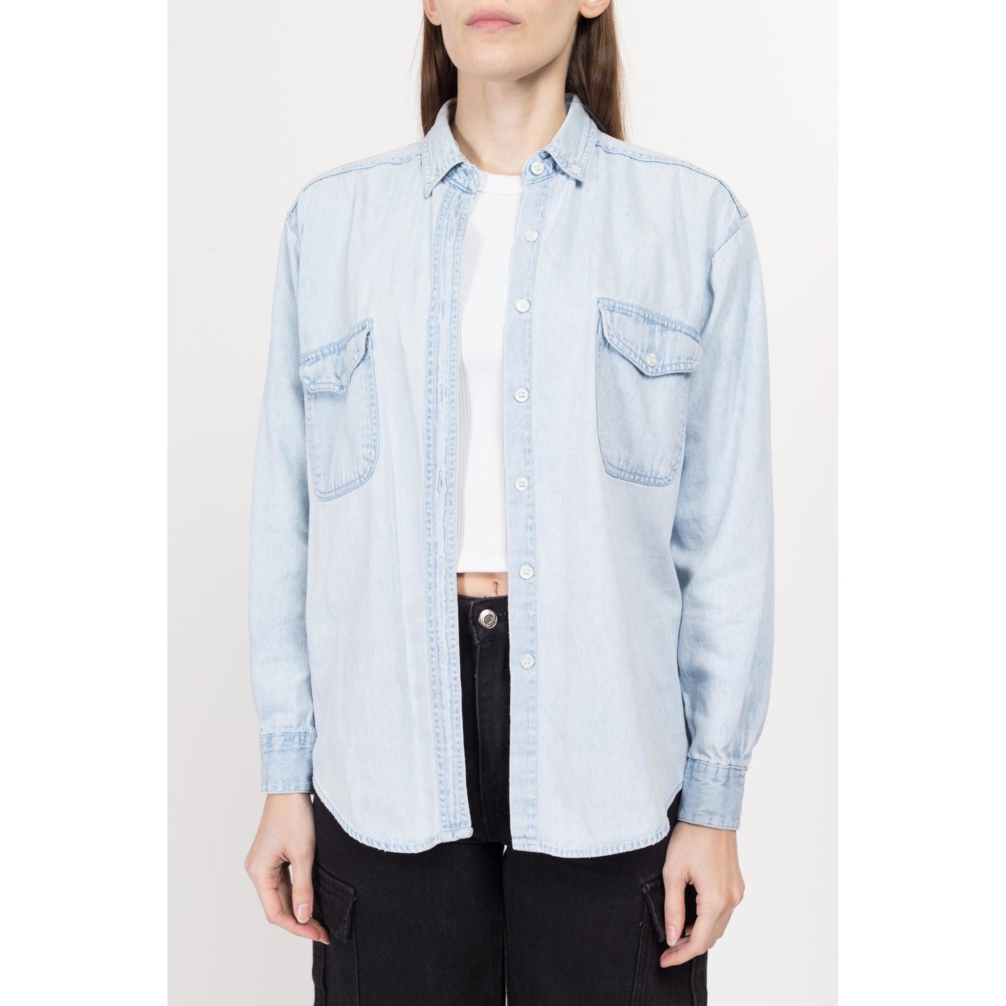 Small 90s Light Wash Chambray Pocket Shirt | Vintage Long Sleeve Collared Denim Button Up Top