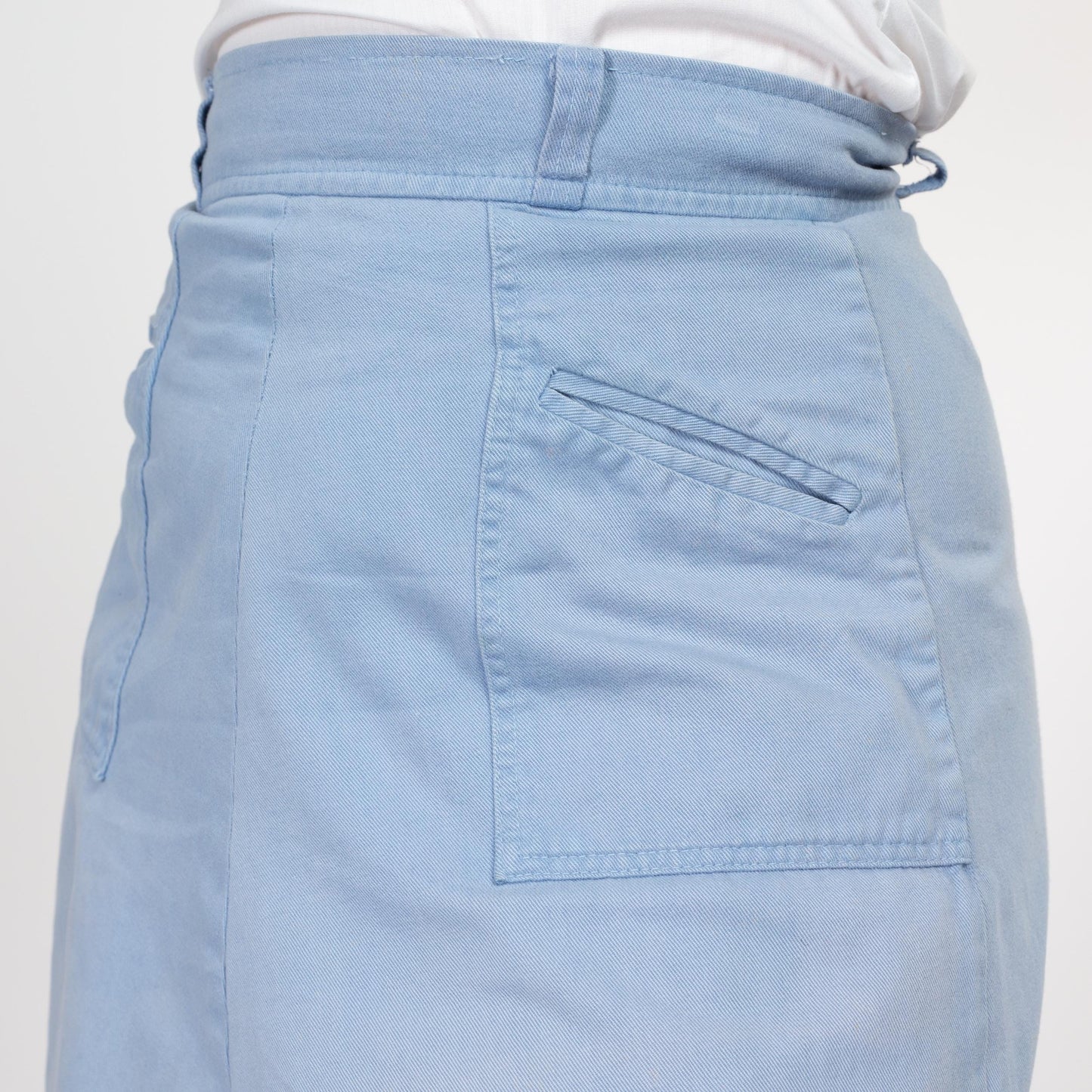 Medium 70s Light Blue Pocket Midi Skirt 29" | Vintage Belted Retro High Waisted A-Line Cotton Skirt