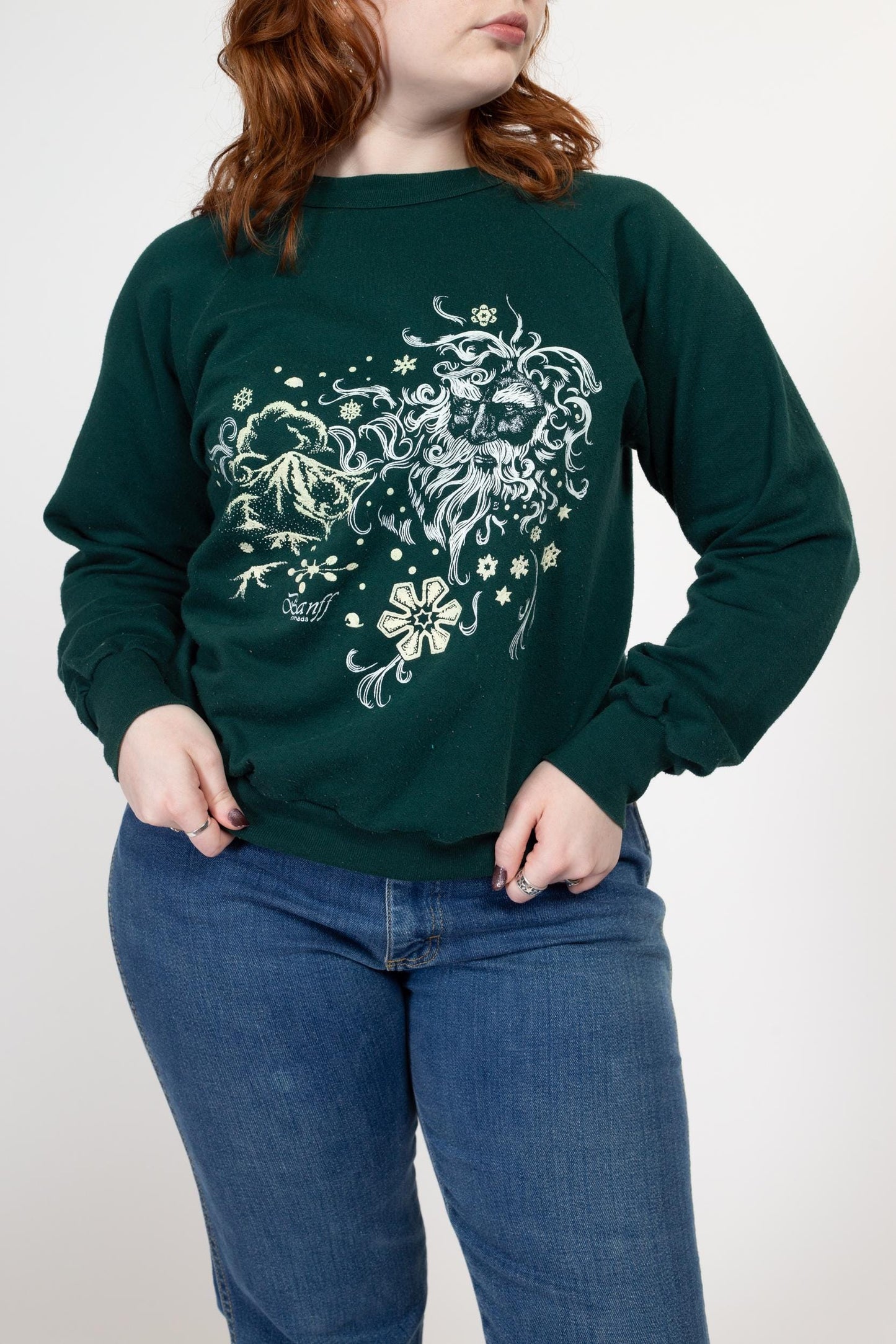 Medium 90s Jack Frost Winter Sweatshirt | Vintage Forest Green Graphic Christmas Crewneck