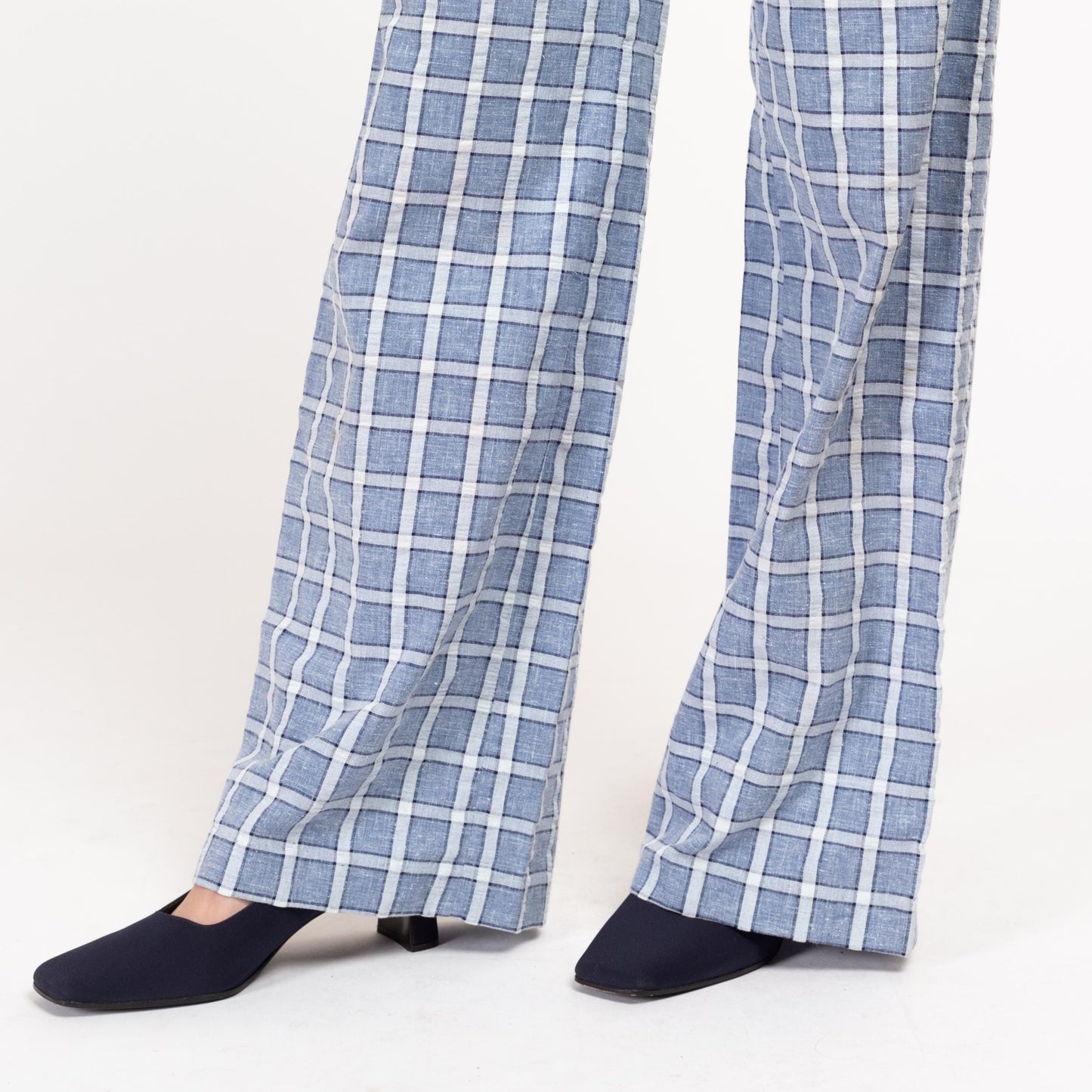 XXS 70s Blue & White Windowpane Plaid Flared Pants 22.5" | Vintage Seersucker High Waisted Retro Wide Leg Trousers