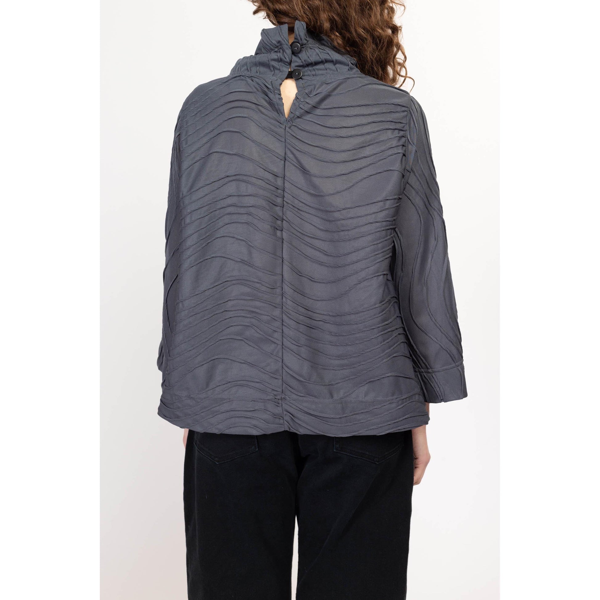 Medium Y2K Grey Wavy Striped Wire Cowl Neck Shirt | Vintage Baggy Lightweight Pullover Top