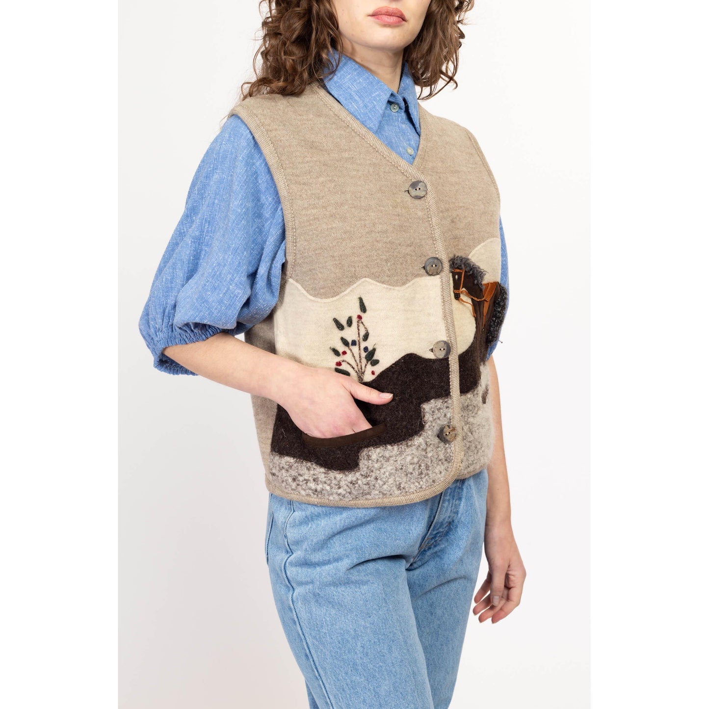 Medium 90s Giesswein Novelty Horse Patchwork Wool Sweater Vest | Vintage Austrian Trachten Sleeveless Top