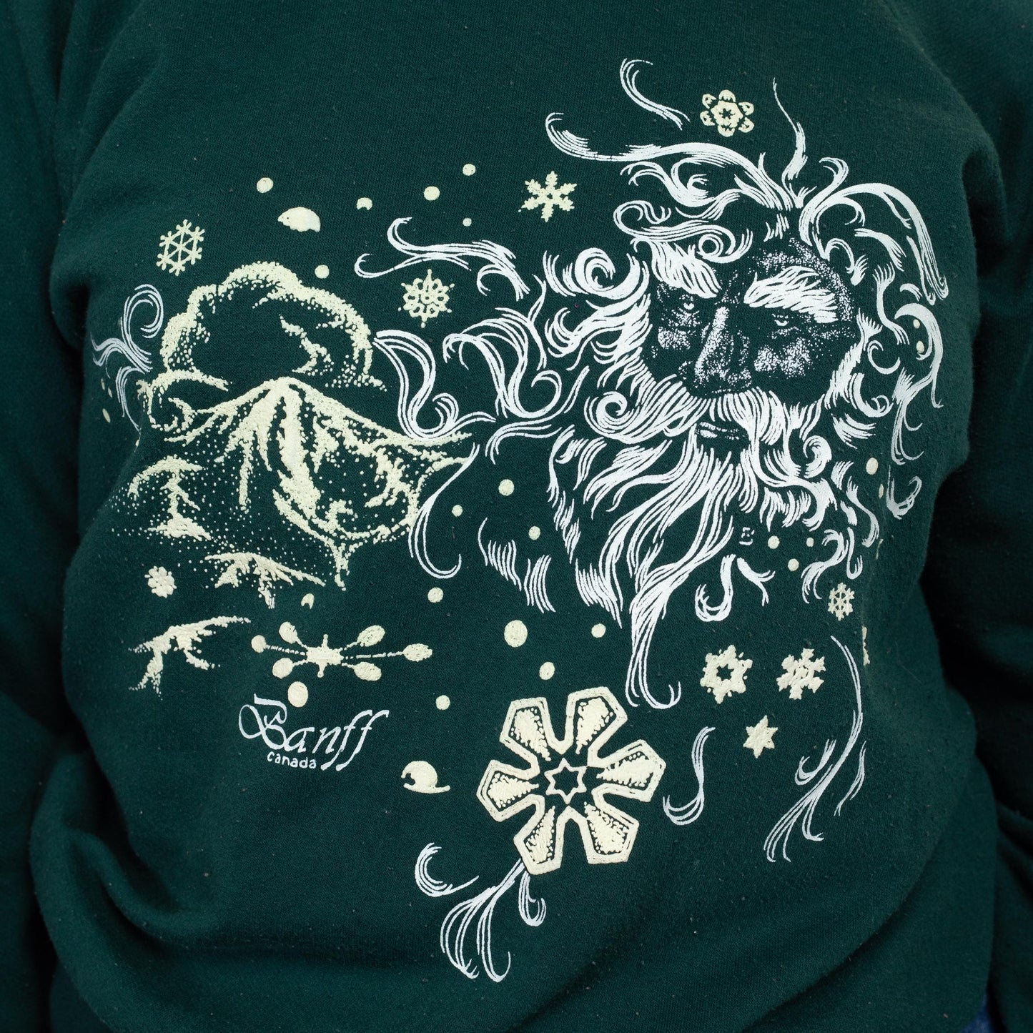 Medium 90s Jack Frost Winter Sweatshirt | Vintage Forest Green Graphic Christmas Crewneck