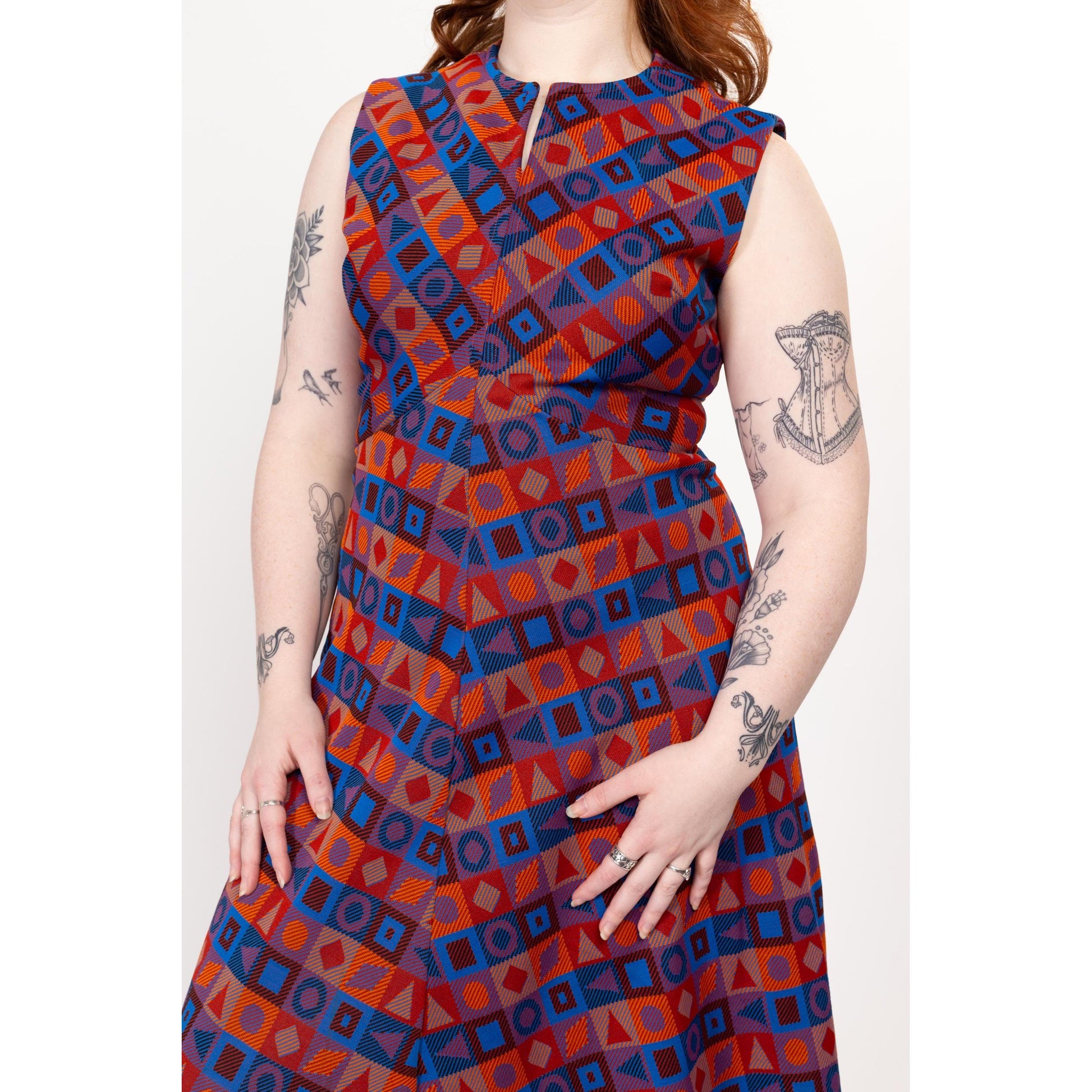 Large 70s Blue & Red Geometric Striped Psychedelic Maxi Dress | Vintage Abstract Sleeveless Hostess Party Dress