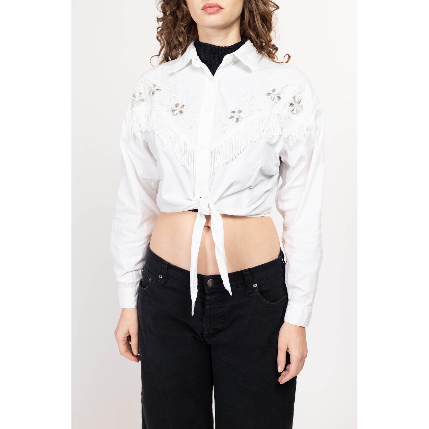 Medium 90s Western White Tie Front Crop Top | Vintage Beaded Fringe Long Sleeve Collared Shirt