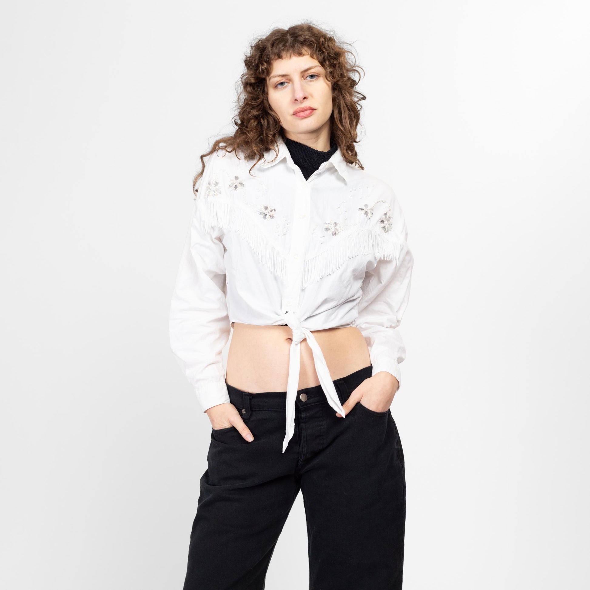 Medium 90s Western White Tie Front Crop Top | Vintage Beaded Fringe Long Sleeve Collared Shirt