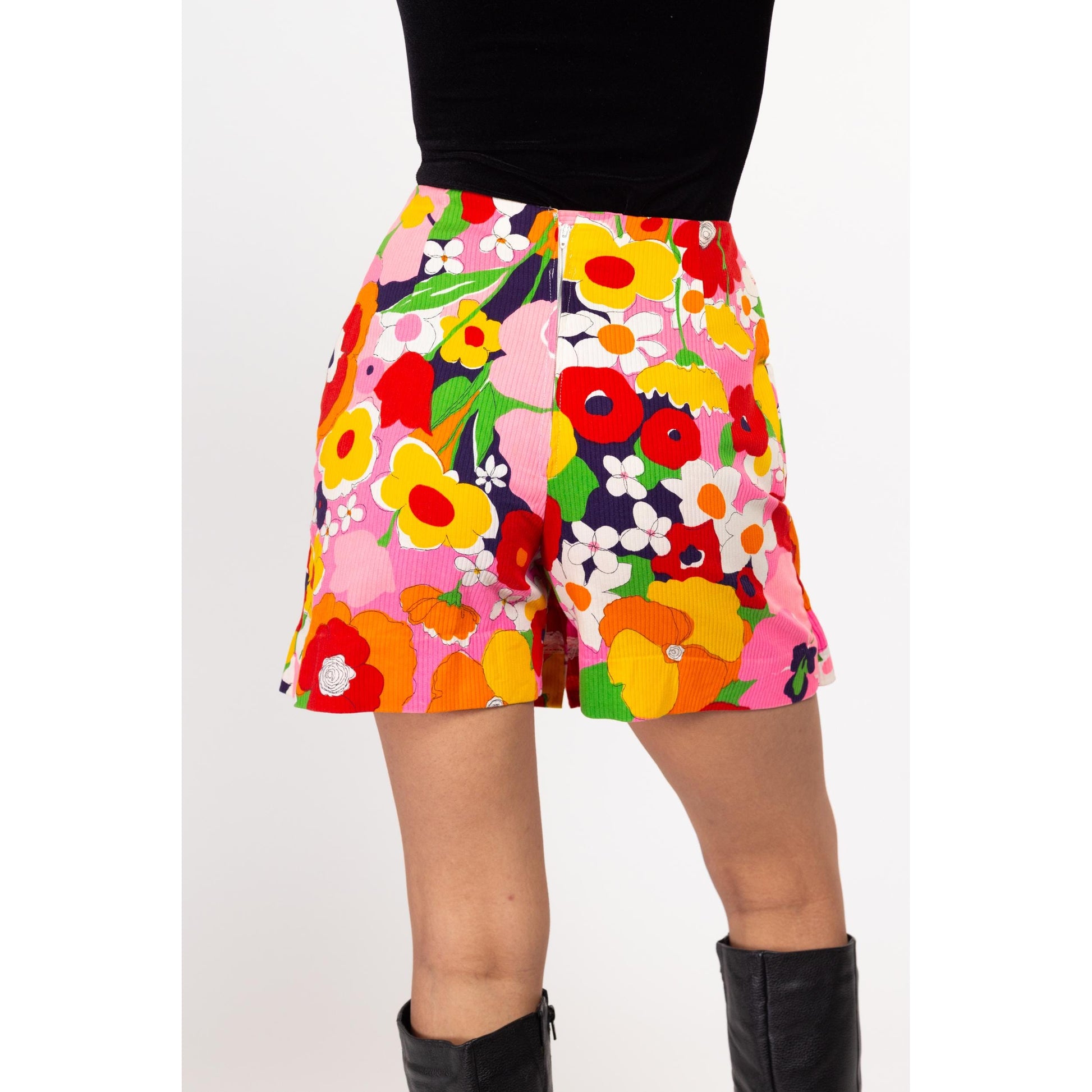 XS 60s Colorful Floral Button Up Mini Skort 25" | Vintage High Waisted Retro Miniskirt Shorts