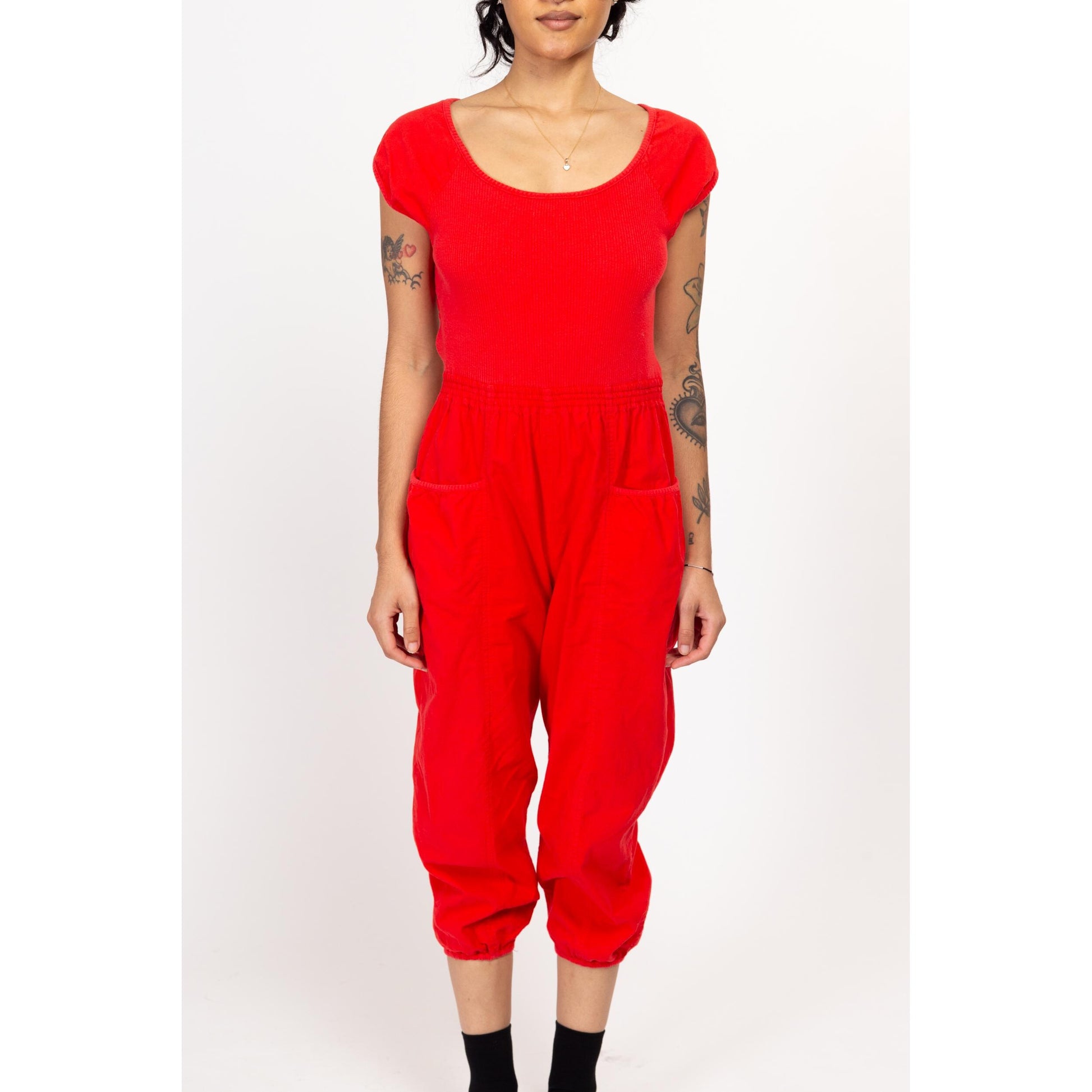 Small 80s Red Cotton Keyhole Back Capri Jumpsuit | Vintage Short Sleeve Scoop Neck Pantsuit