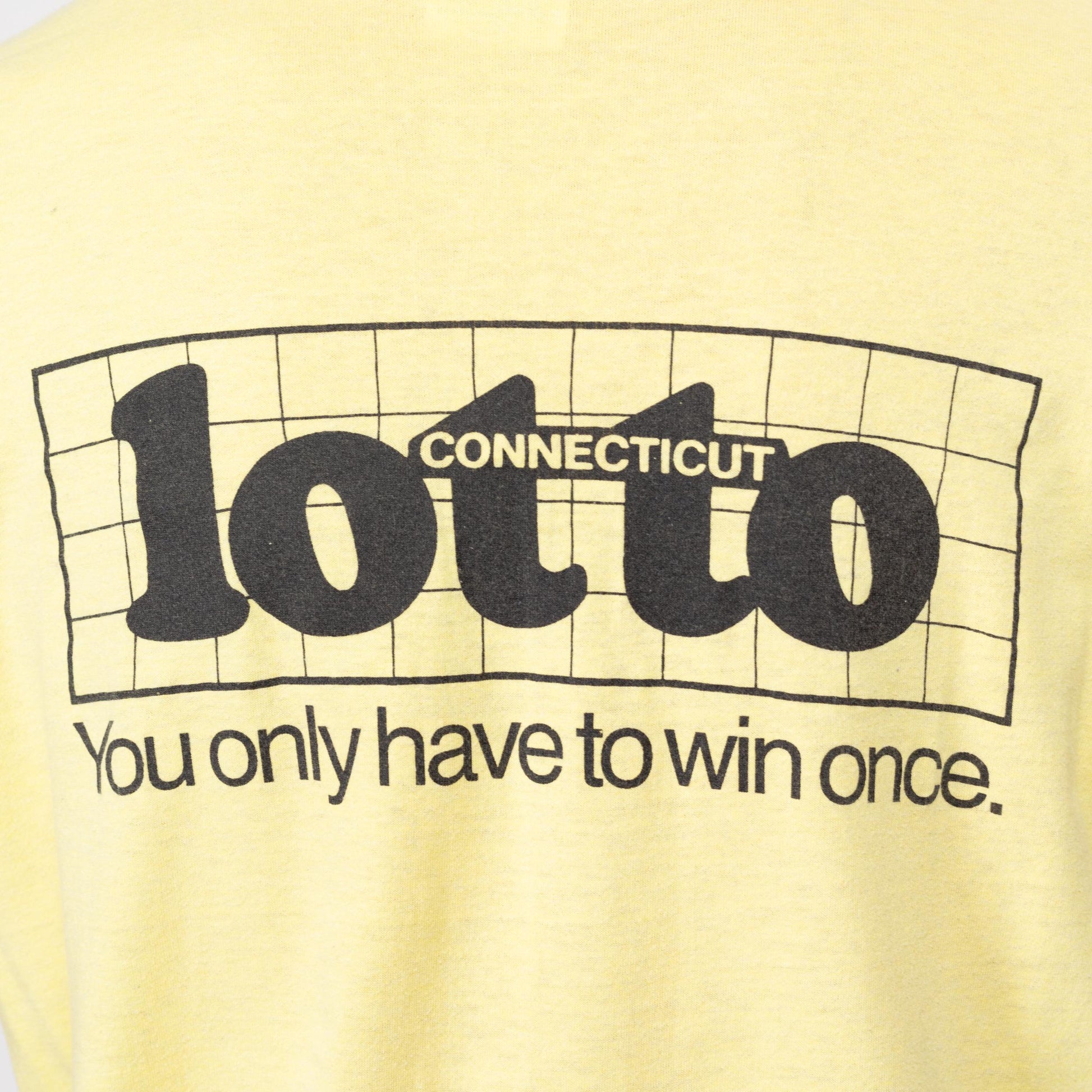 XL 90s Dream Play Win Lotto T Shirt | Vintage Light Yellow Connecticut Lottery Graphic tee