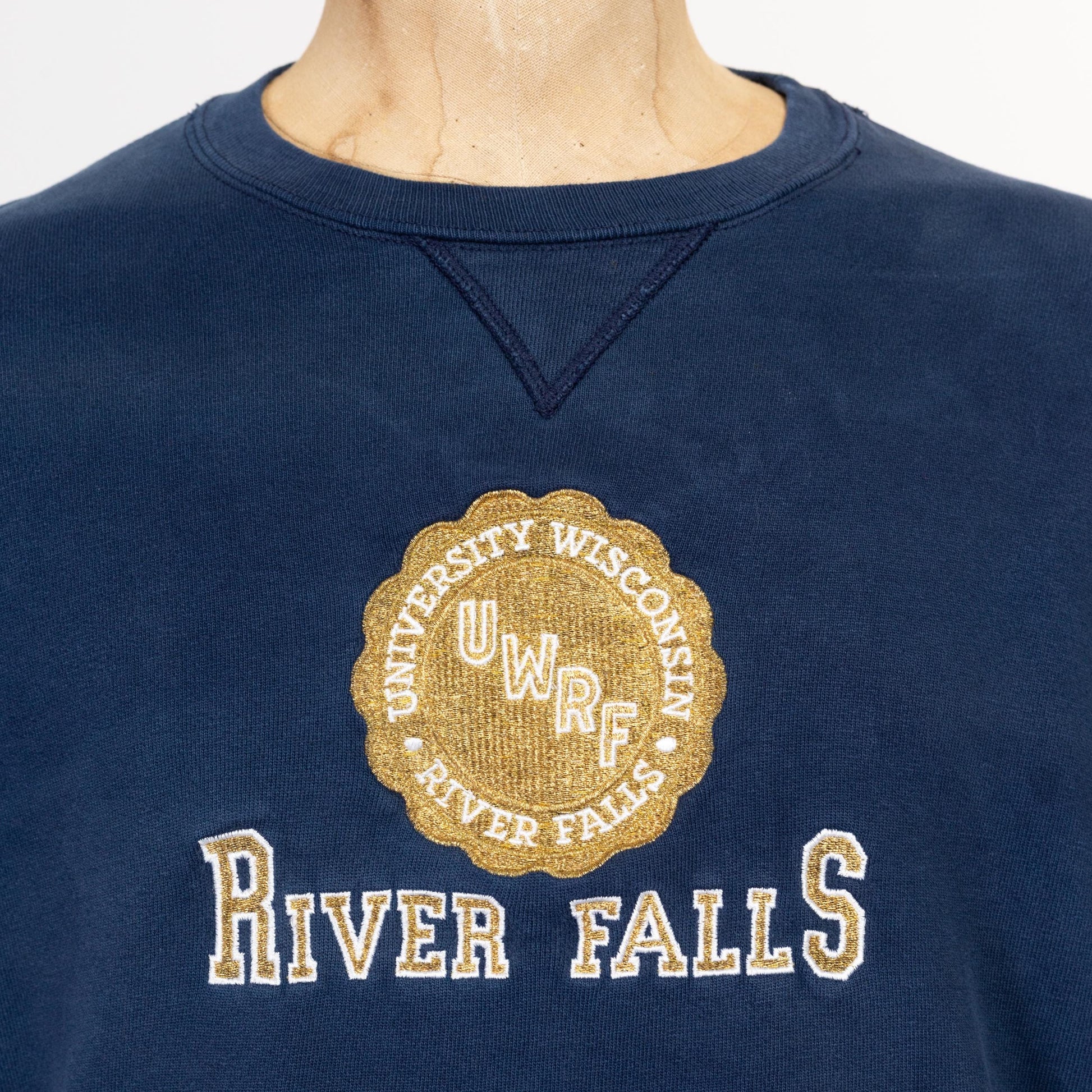 XL 90s University Of Wisconsin River Falls Champion Sweatshirt | Vintage Navy Blue V Stitch Crewneck Pullover Sweater