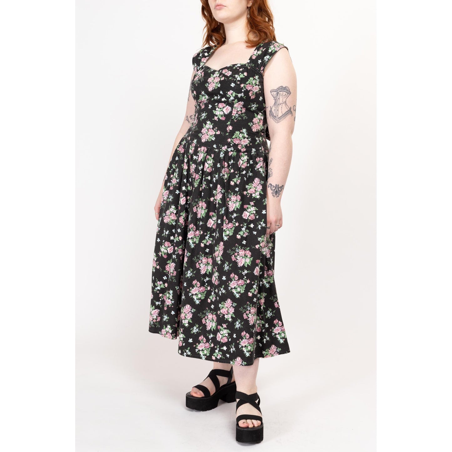 Medium 80s Black Floral Cotton Fit & Flare Dress | Vintage Boho Gothic Sleeveless Maxi Sundress