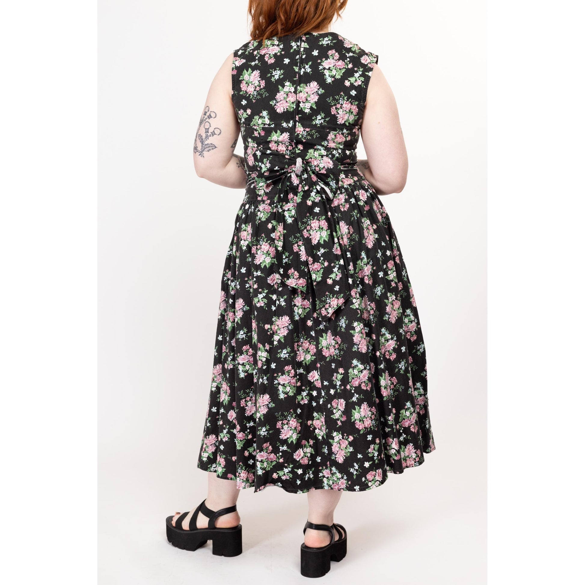 Medium 80s Black Floral Cotton Fit & Flare Dress | Vintage Boho Gothic Sleeveless Maxi Sundress