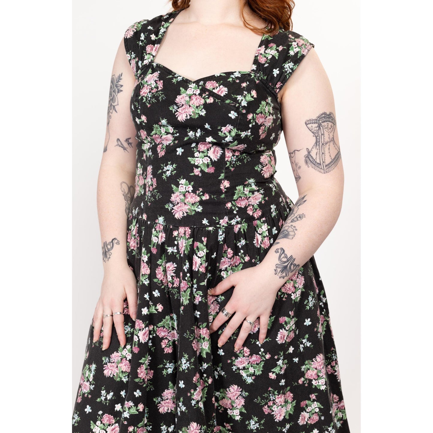 Medium 80s Black Floral Cotton Fit & Flare Dress | Vintage Boho Gothic Sleeveless Maxi Sundress