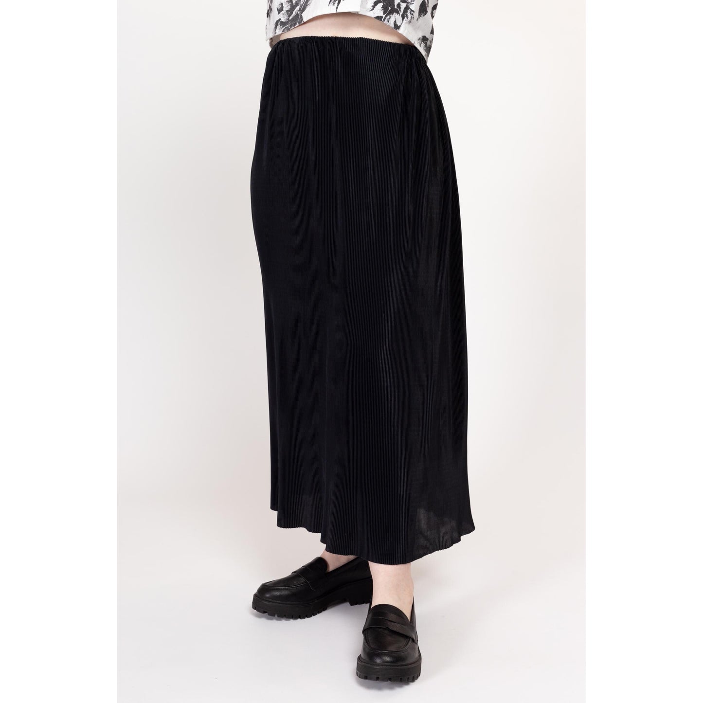 Medium 80s Minimalist Black Fan Pleated Maxi Skirt | Vintage High Waisted Stretchy Formal A Line Skirt