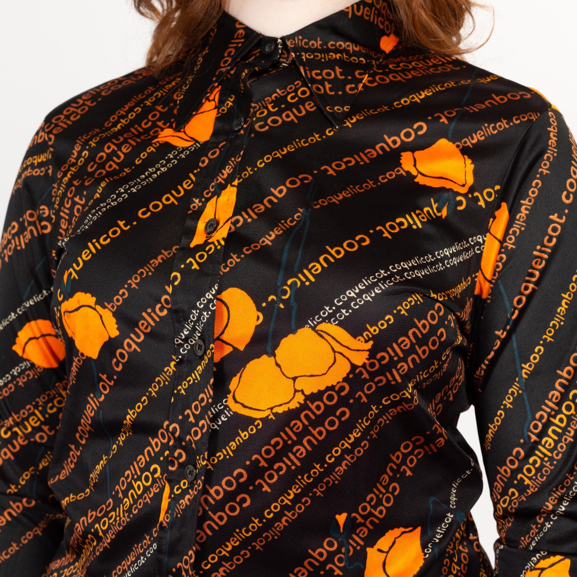 Large 70s Coquelicot Poppy Novelty Print Shirt | Vintage Black & Orange Floral Pointed Collar Button Up Top