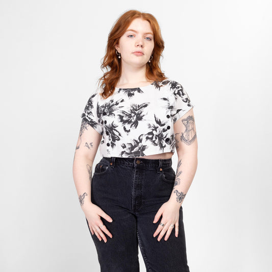 Medium 90s Black & White Floral Boxy Crop Top | Vintage Button Up Two Tone Short Sleeve Cropped Blouse