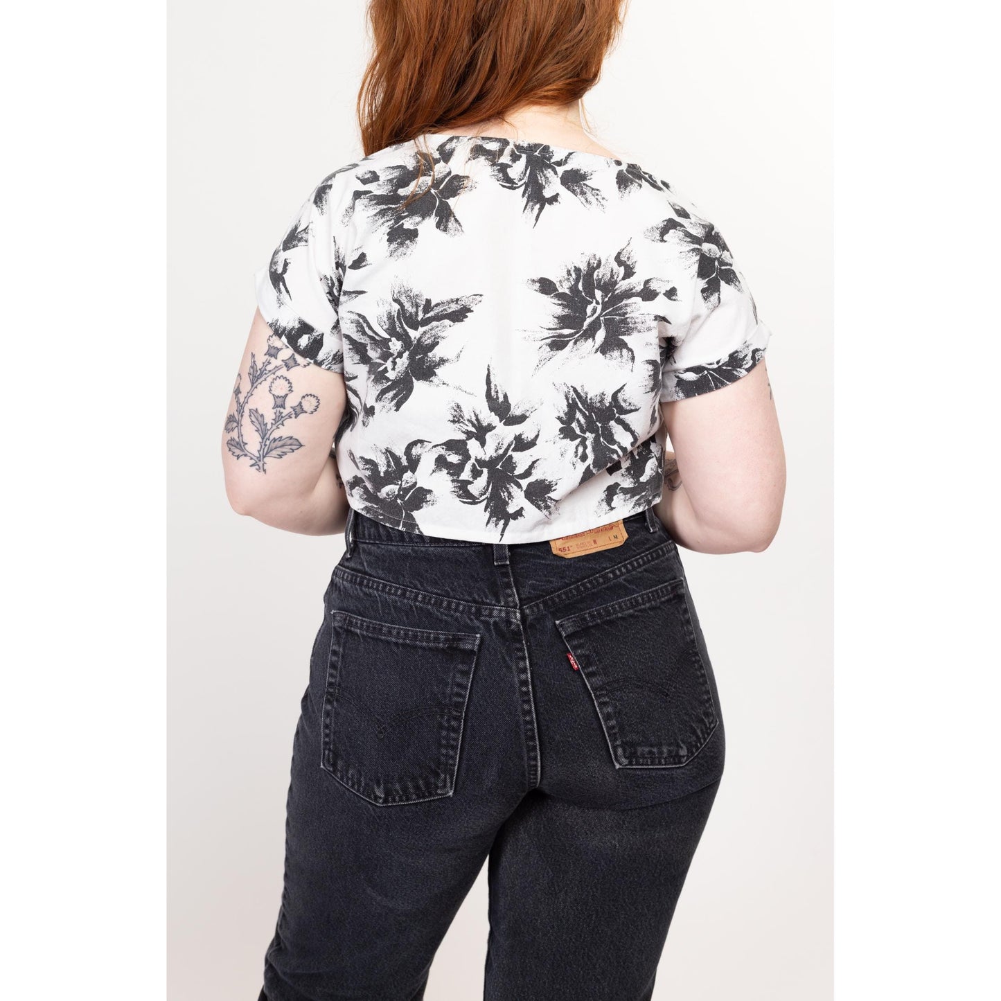 Medium 90s Black & White Floral Boxy Crop Top | Vintage Button Up Two Tone Short Sleeve Cropped Blouse