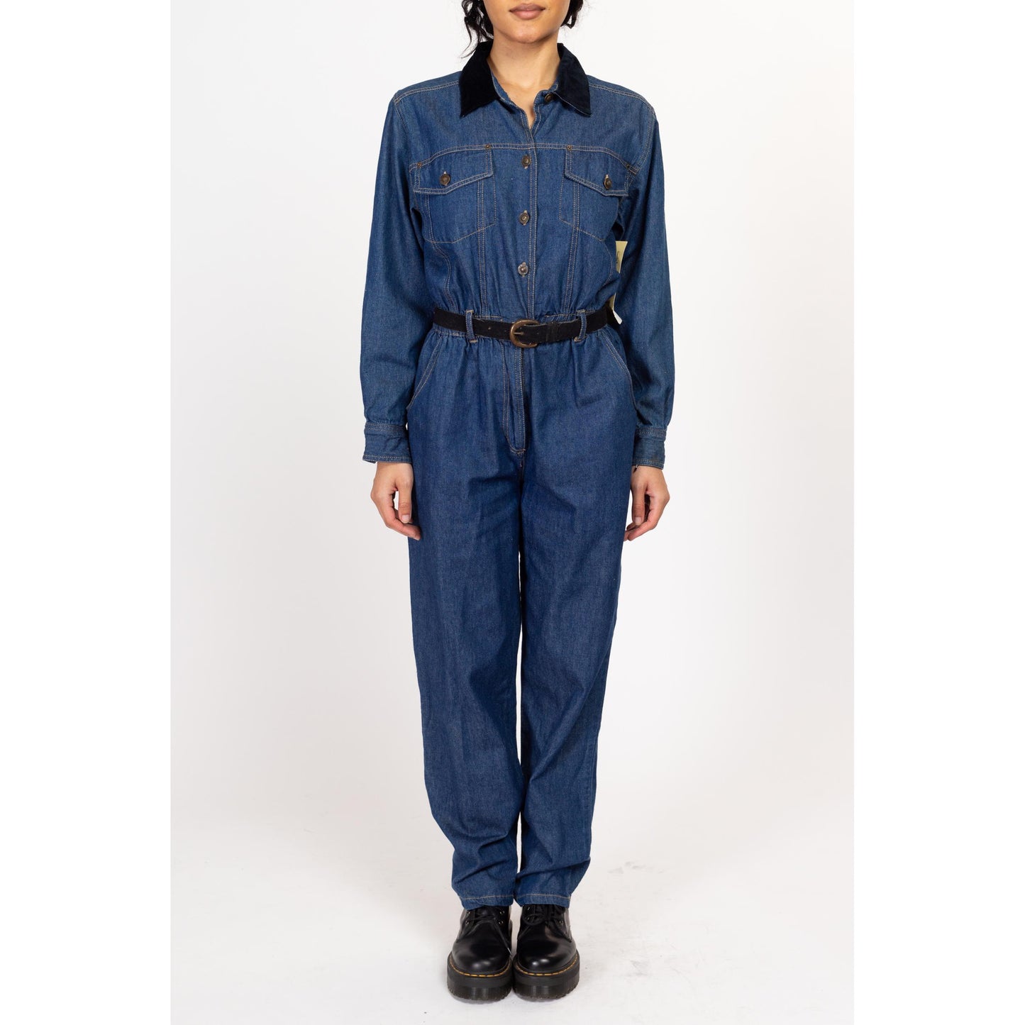 Medium 80s Dark Wash Denim Belted Jumpsuit | Vintage Velvet Collar Long Sleeve Tapered Leg Pantsuit