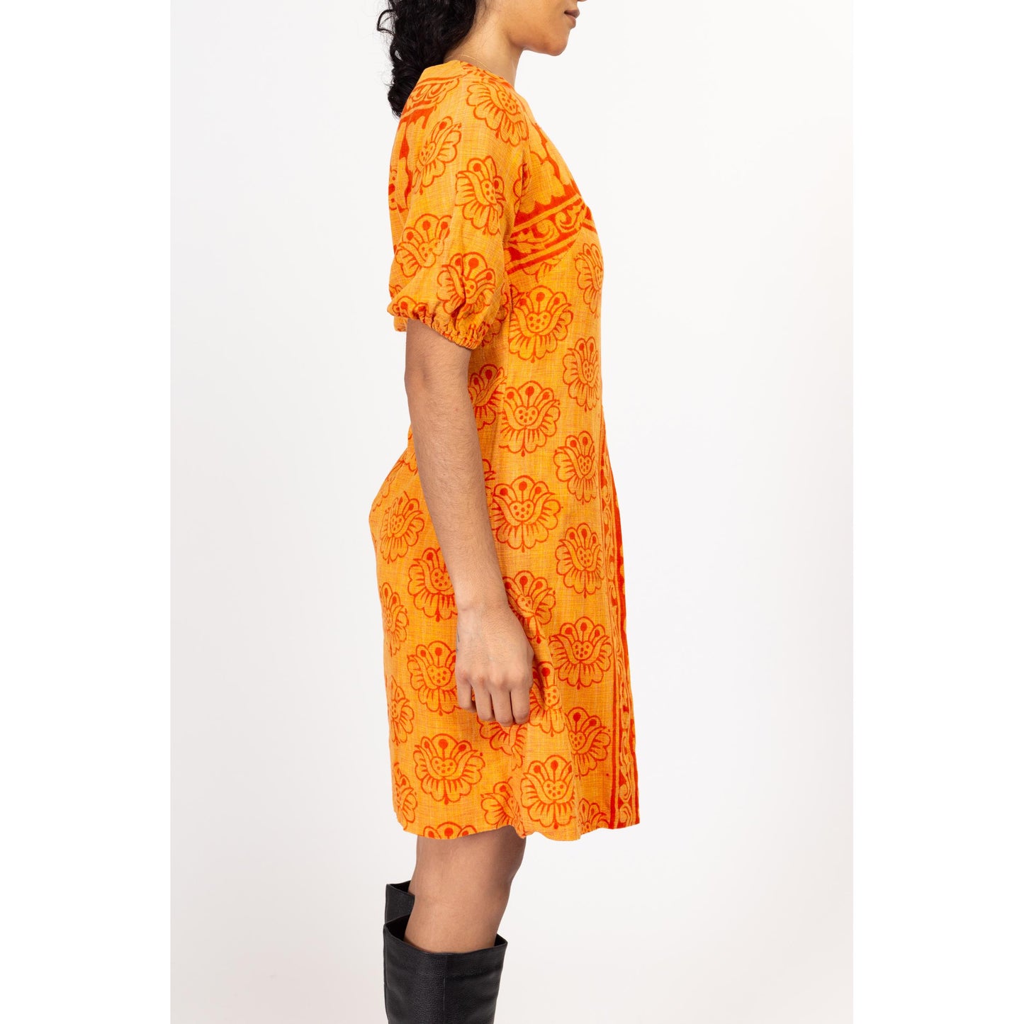 Small 60s Orange Hibiscus Block Print Babydoll Mini Dress | Boho Vintage Short Sleeve Split Front Dress