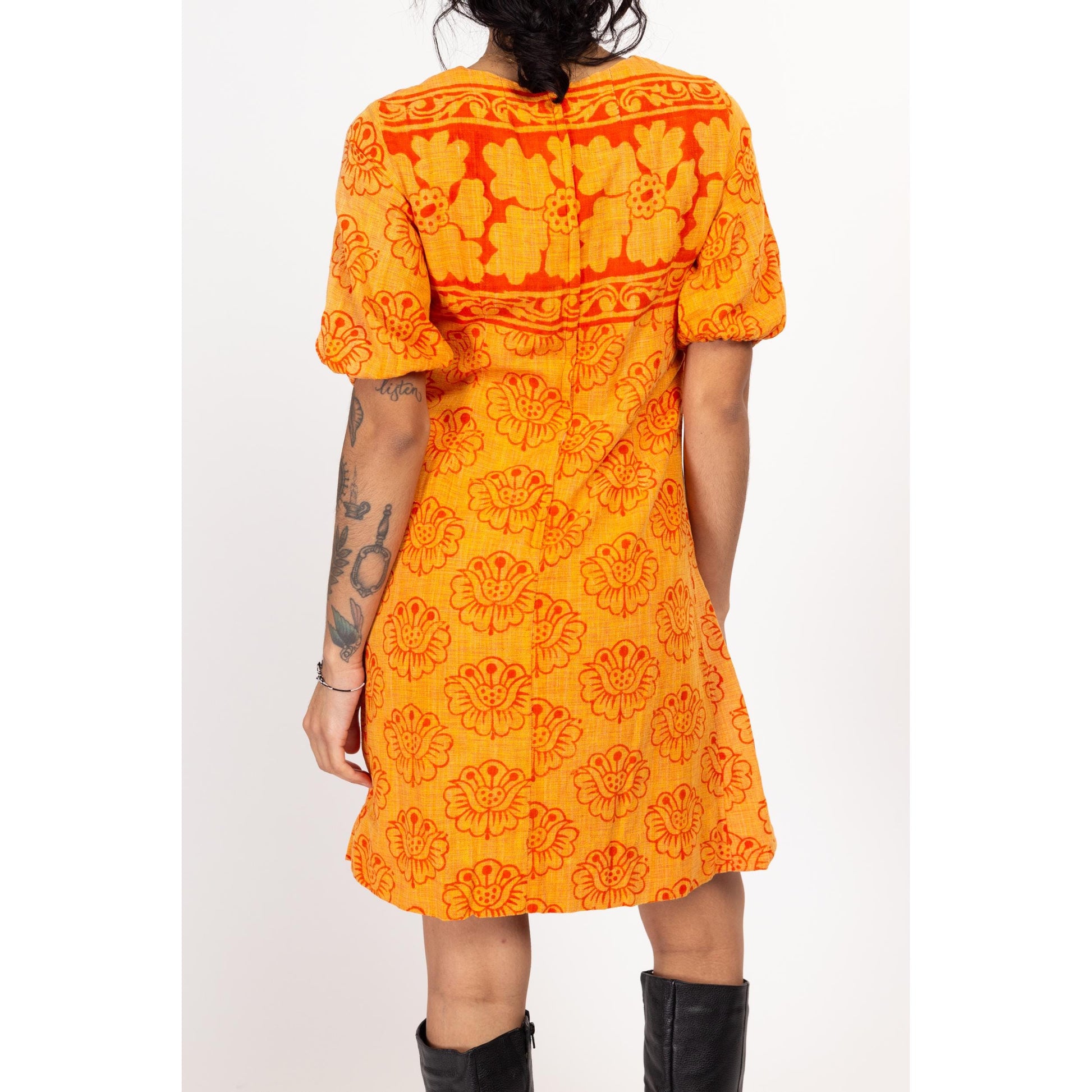 Small 60s Orange Hibiscus Block Print Babydoll Mini Dress | Boho Vintage Short Sleeve Split Front Dress