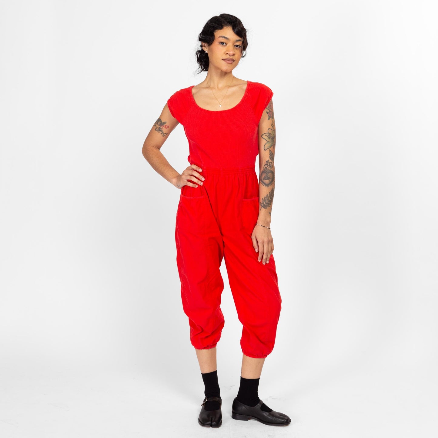 Small 80s Red Cotton Keyhole Back Capri Jumpsuit | Vintage Short Sleeve Scoop Neck Pantsuit