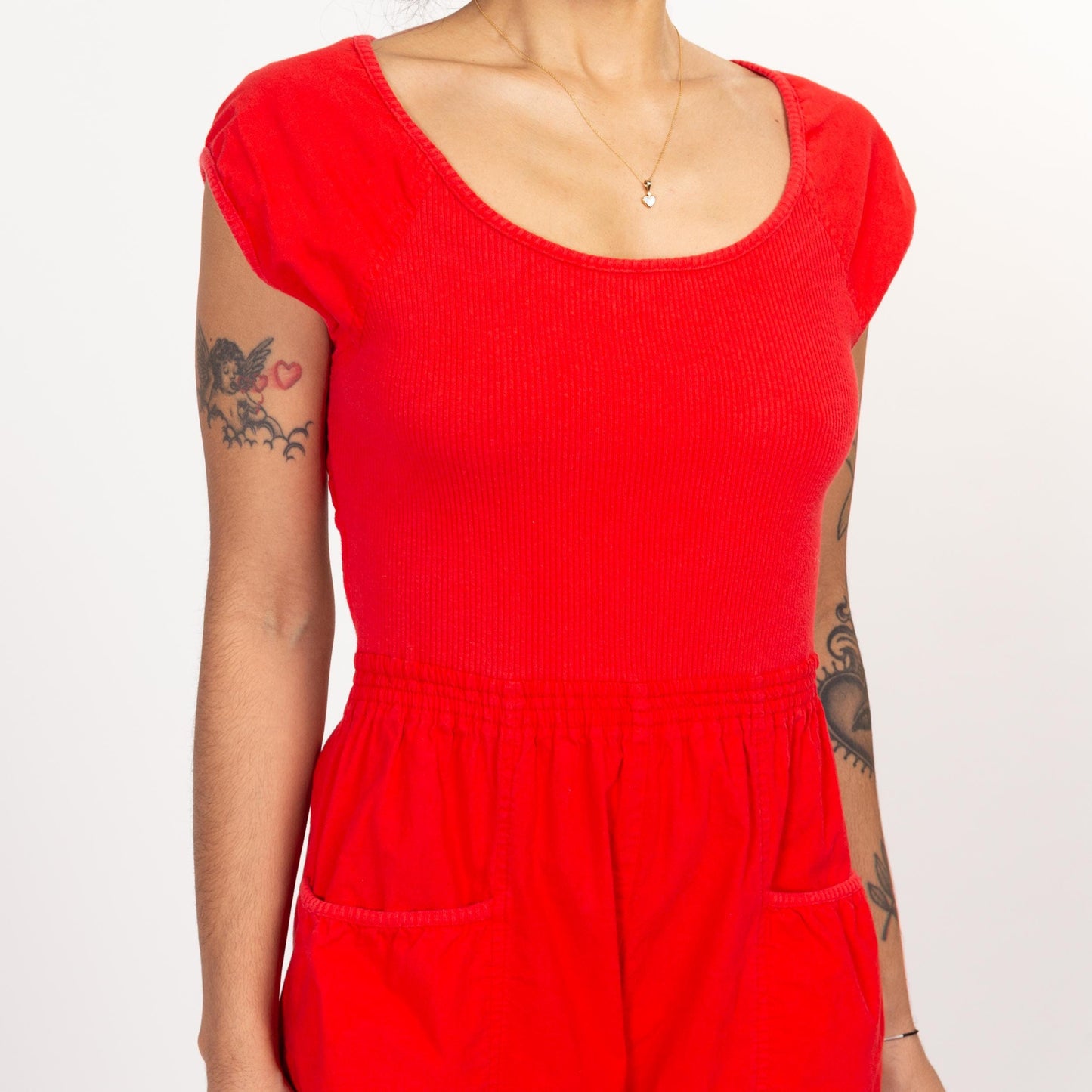 Small 80s Red Cotton Keyhole Back Capri Jumpsuit | Vintage Short Sleeve Scoop Neck Pantsuit