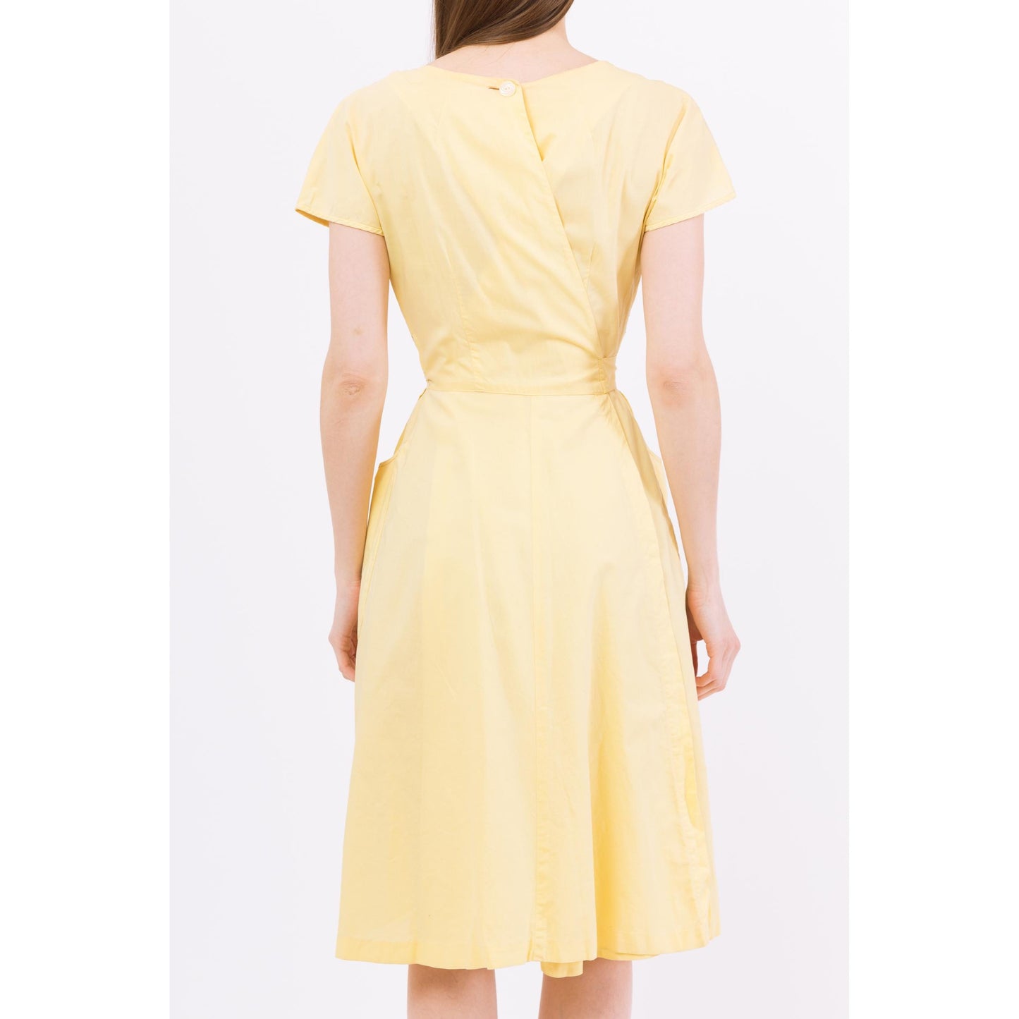 XS-Sm 1950s Swirl Yellow Floral Embroidered Wrap Dress | Retro Vintage 50s Short Sleeve Midi Fit & Flare Day Dress