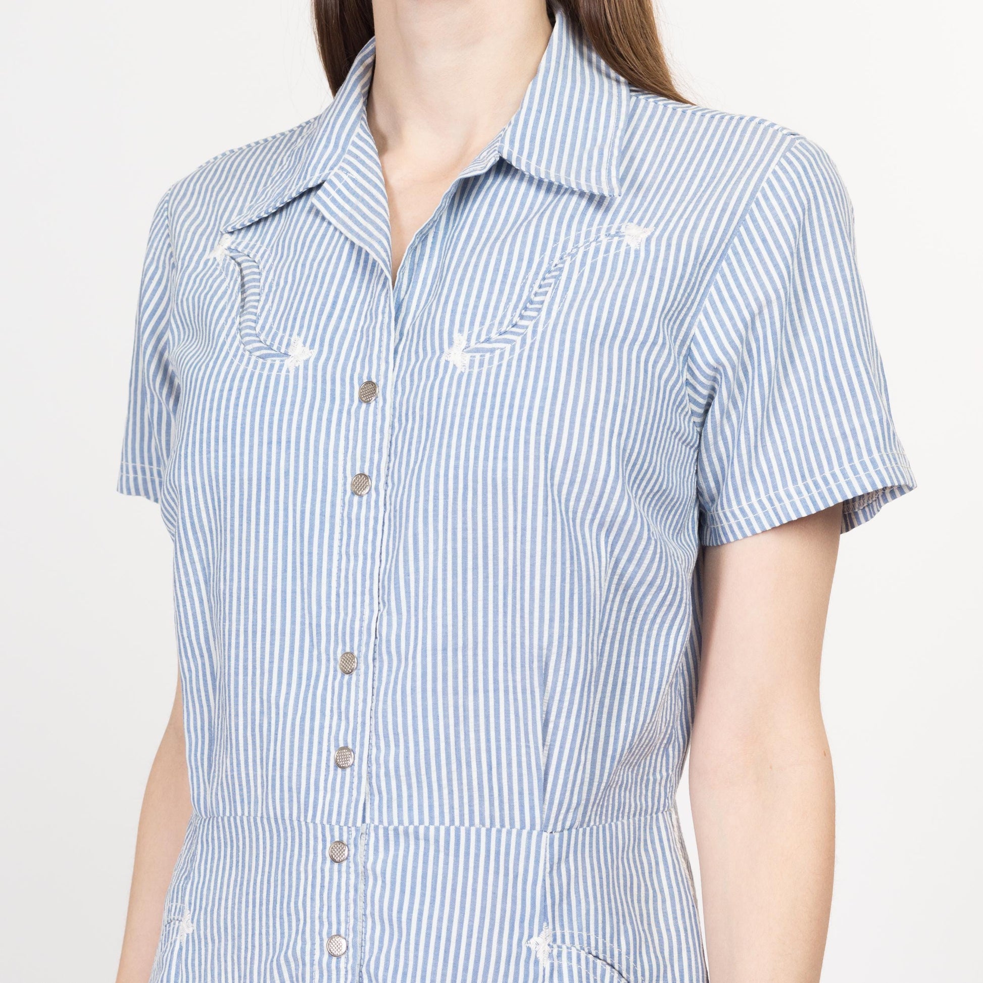 Medium 70s Western Blue & White Striped Seersucker Mini Dress | Vintage Short Sleeve Pinstripe Snap Front Pocket Shirtdress