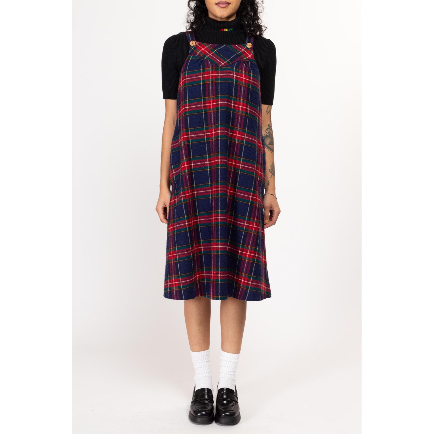 Medium 70s Navy Blue & Red Plaid Pinafore Dress | Retro Vintage Wool Knit Tartan Midi Pocket Dress