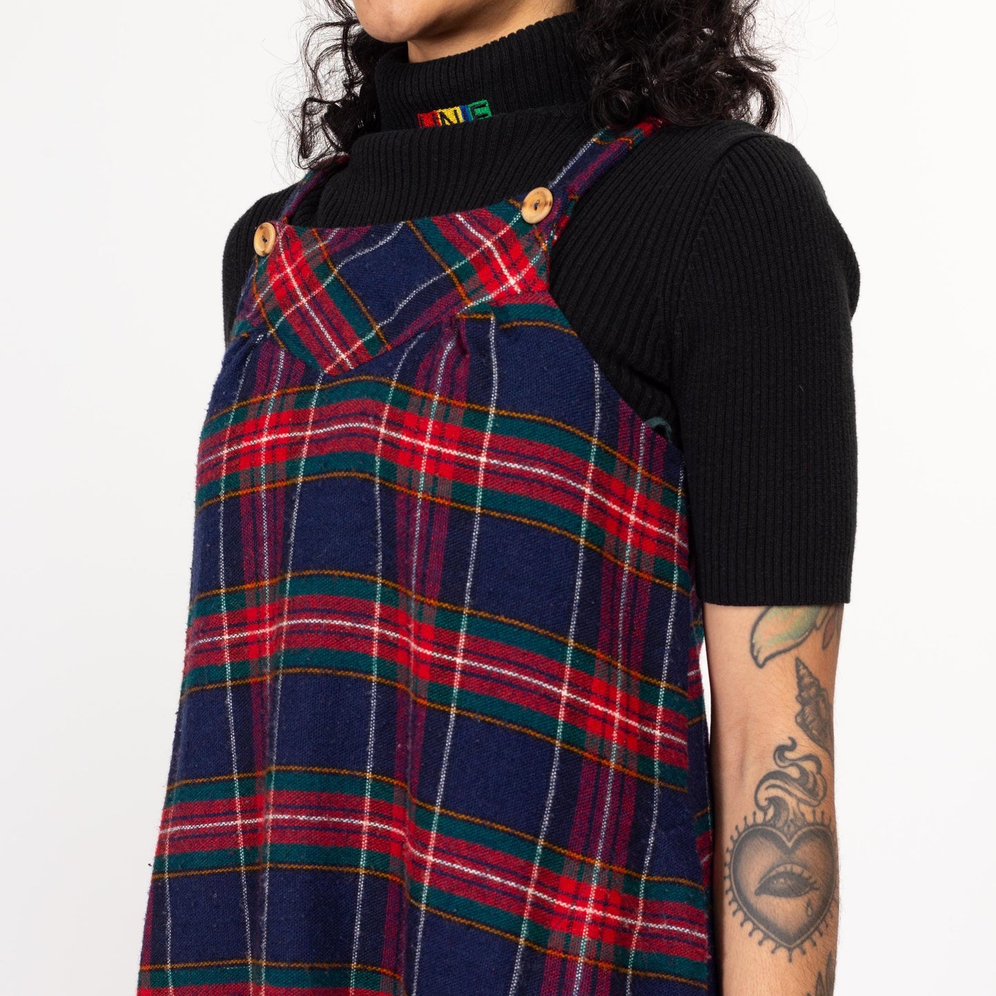 Medium 70s Navy Blue & Red Plaid Pinafore Dress | Retro Vintage Wool Knit Tartan Midi Pocket Dress