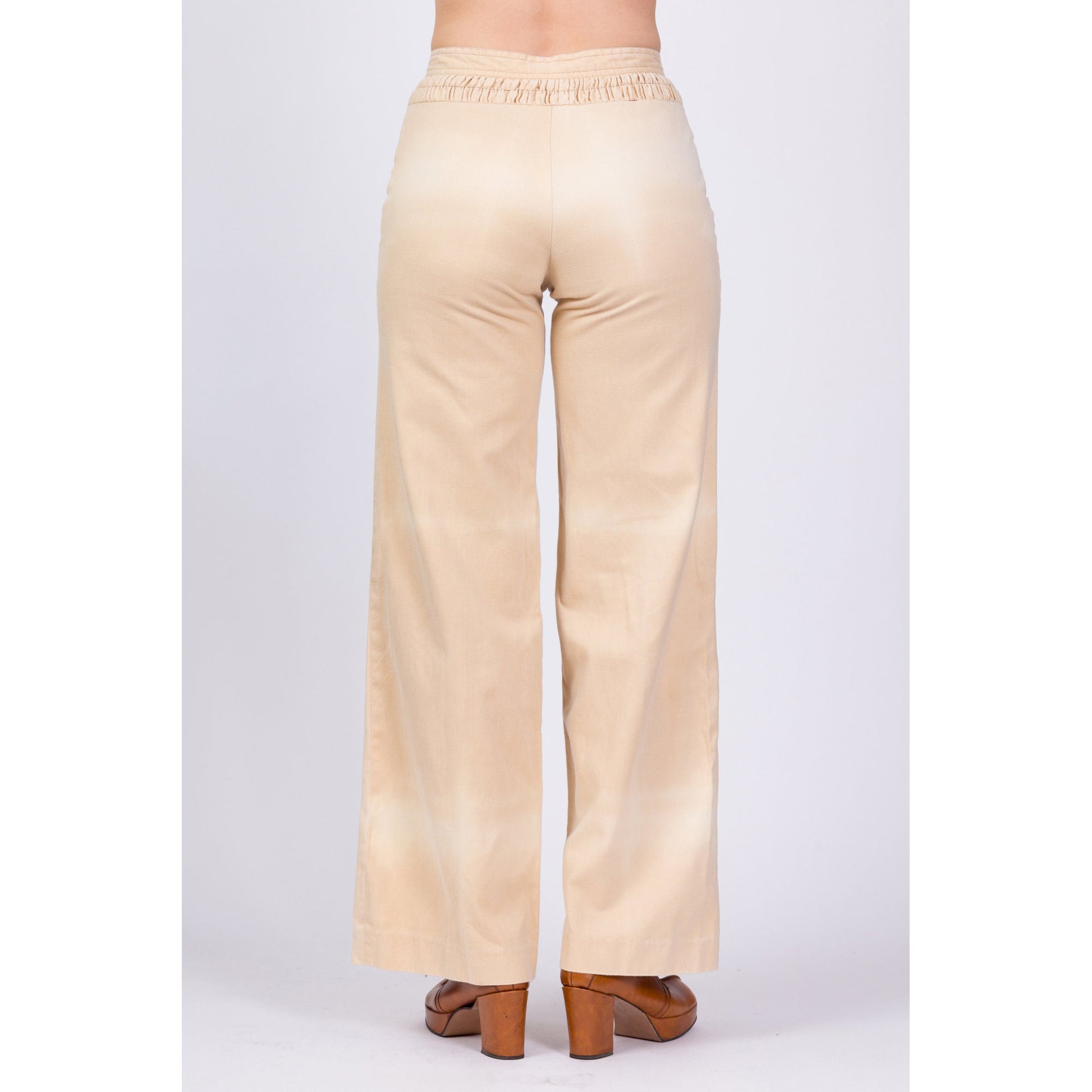 70s Khaki Saddleback Flared Pants - Small, 25.5 – Flying Apple Vintage