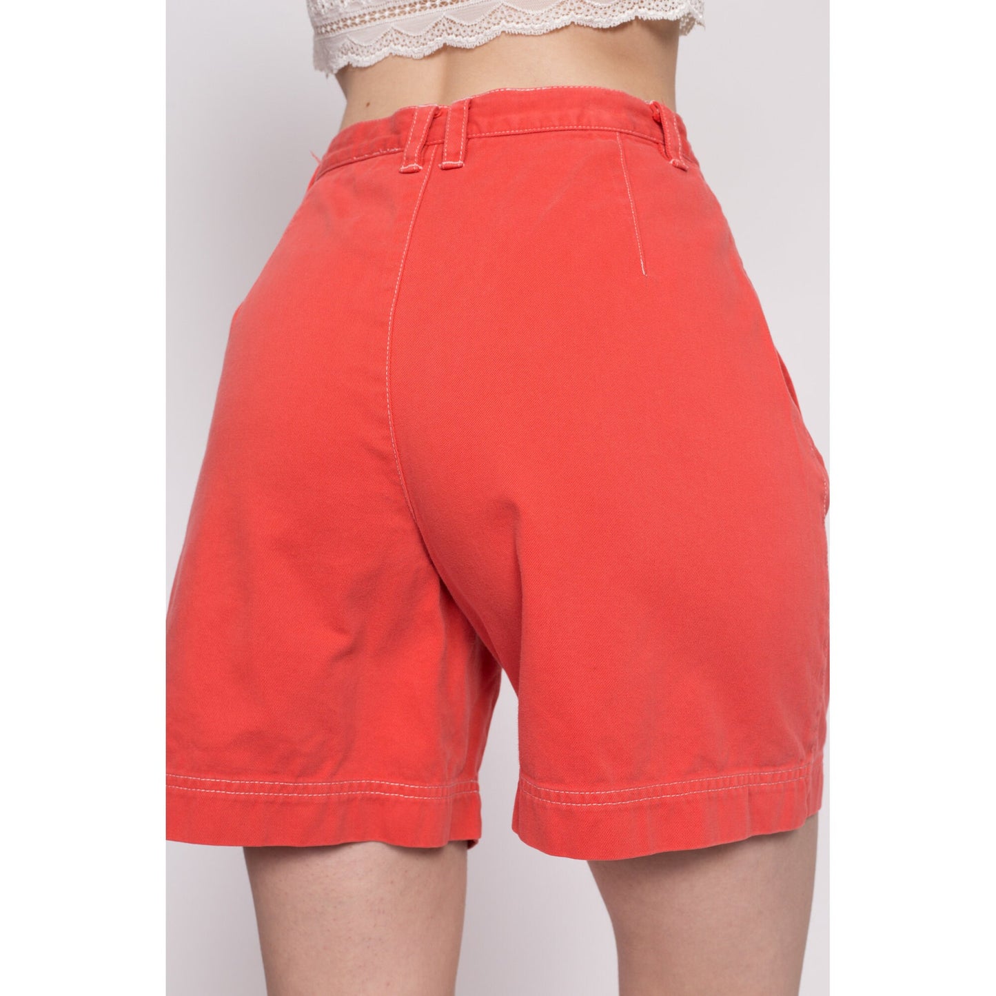 90s Lizwear Salmon High Waisted Shorts - Small, 26" | Vintage Liz Claiborne Soft Contrast Stitch Casual Mom Shorts