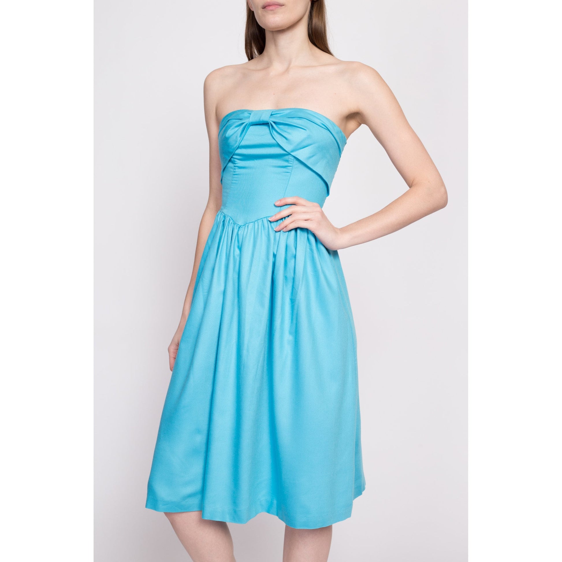 80s Blue Strapless Fit & Flare Dress - Extra Small | Retro Vintage Retro Midi Sundress