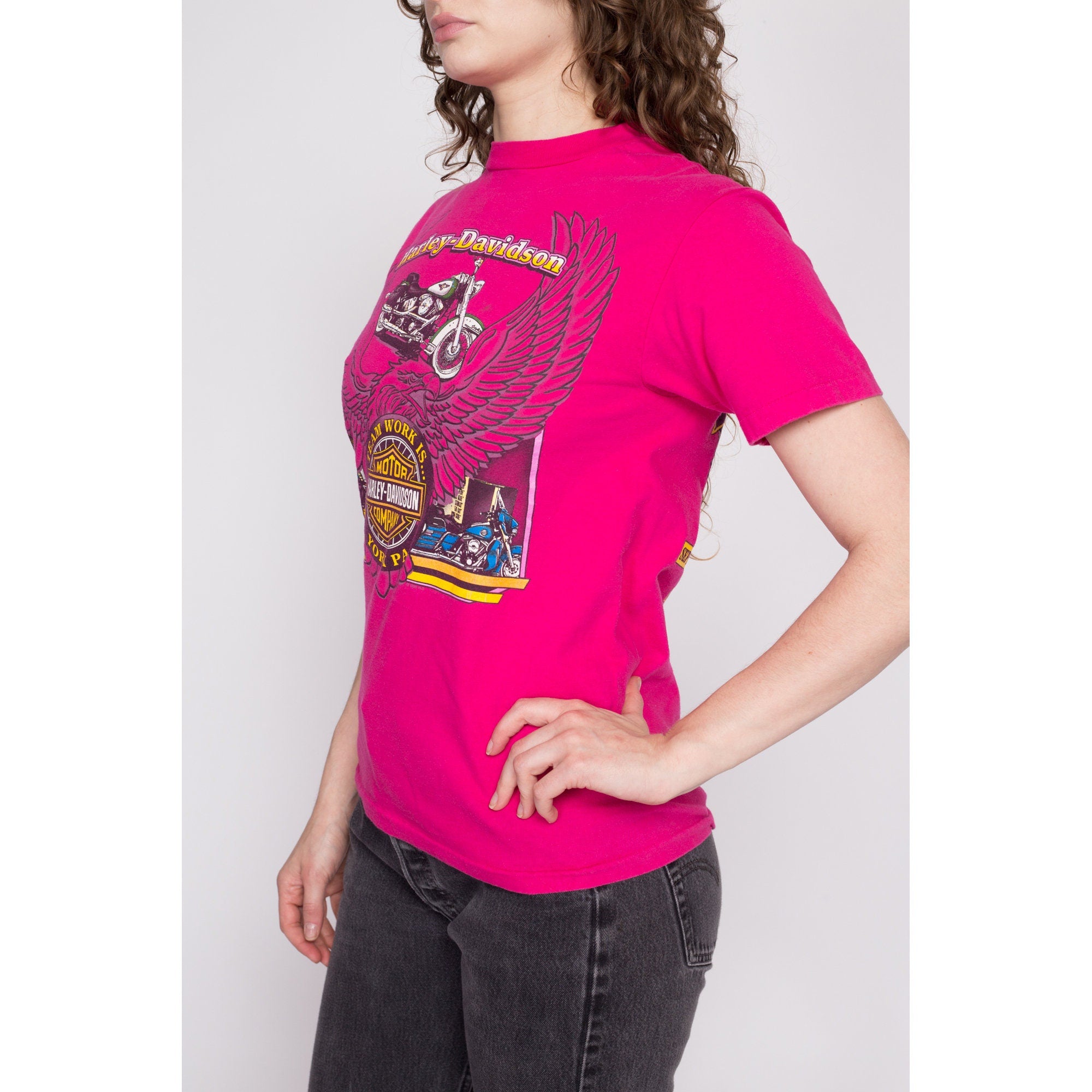 Fuschia pink hot sale t shirt