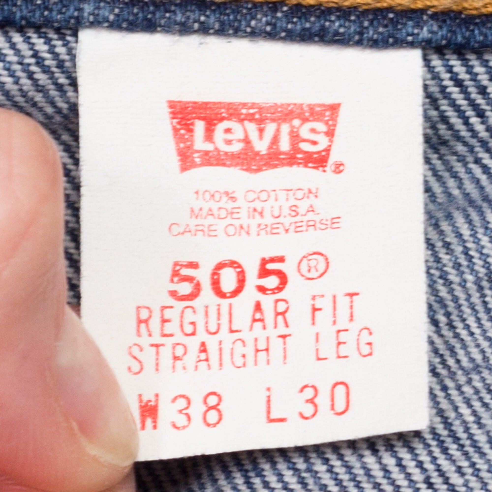 90s Levi's 505 Dark Wash Jeans - 38x30 – Flying Apple Vintage