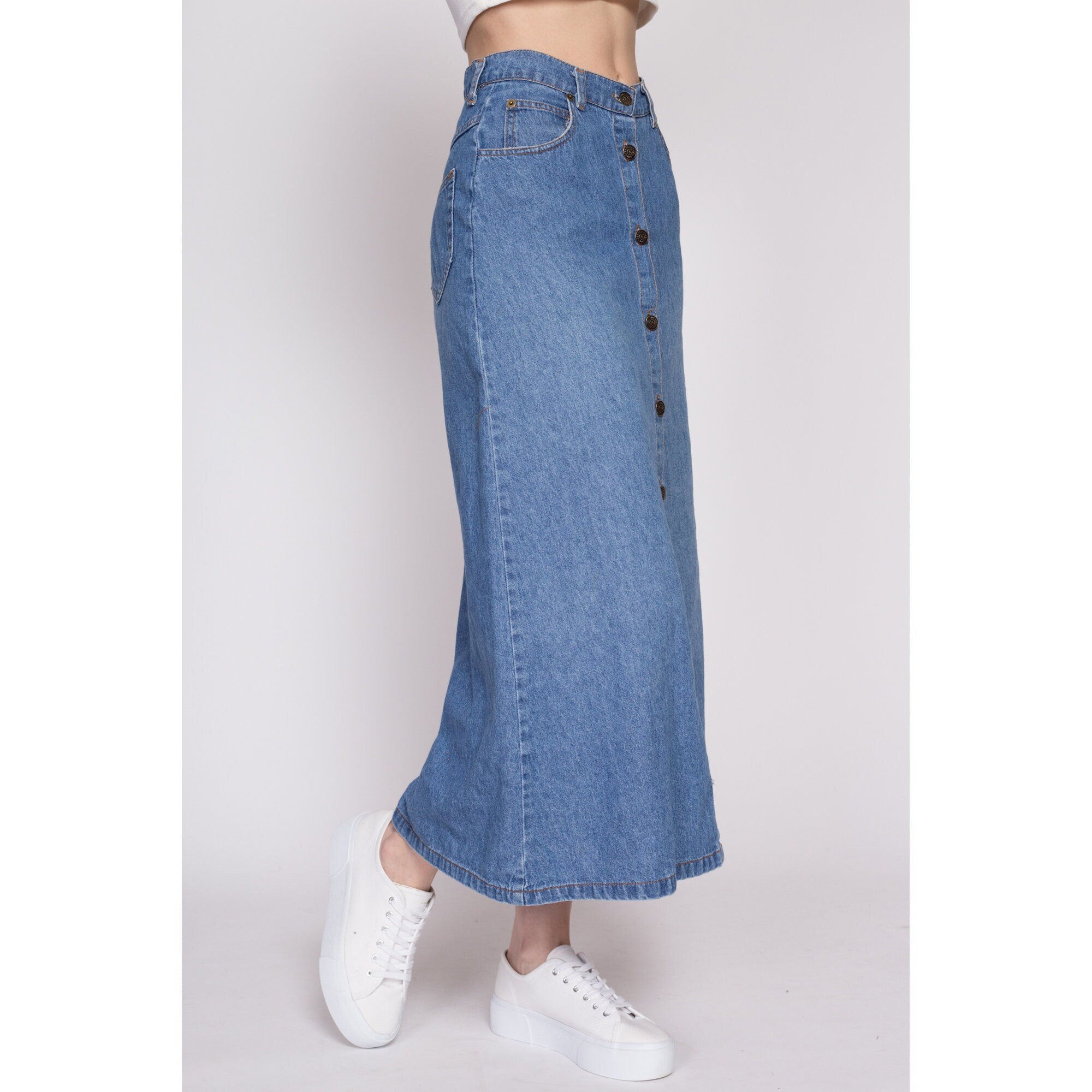 Buy BuyNewTrend Blue Button Closure Knee Length Women Denim Skirt | skirt  for women | skirt for women Online at Best Prices in India - JioMart.