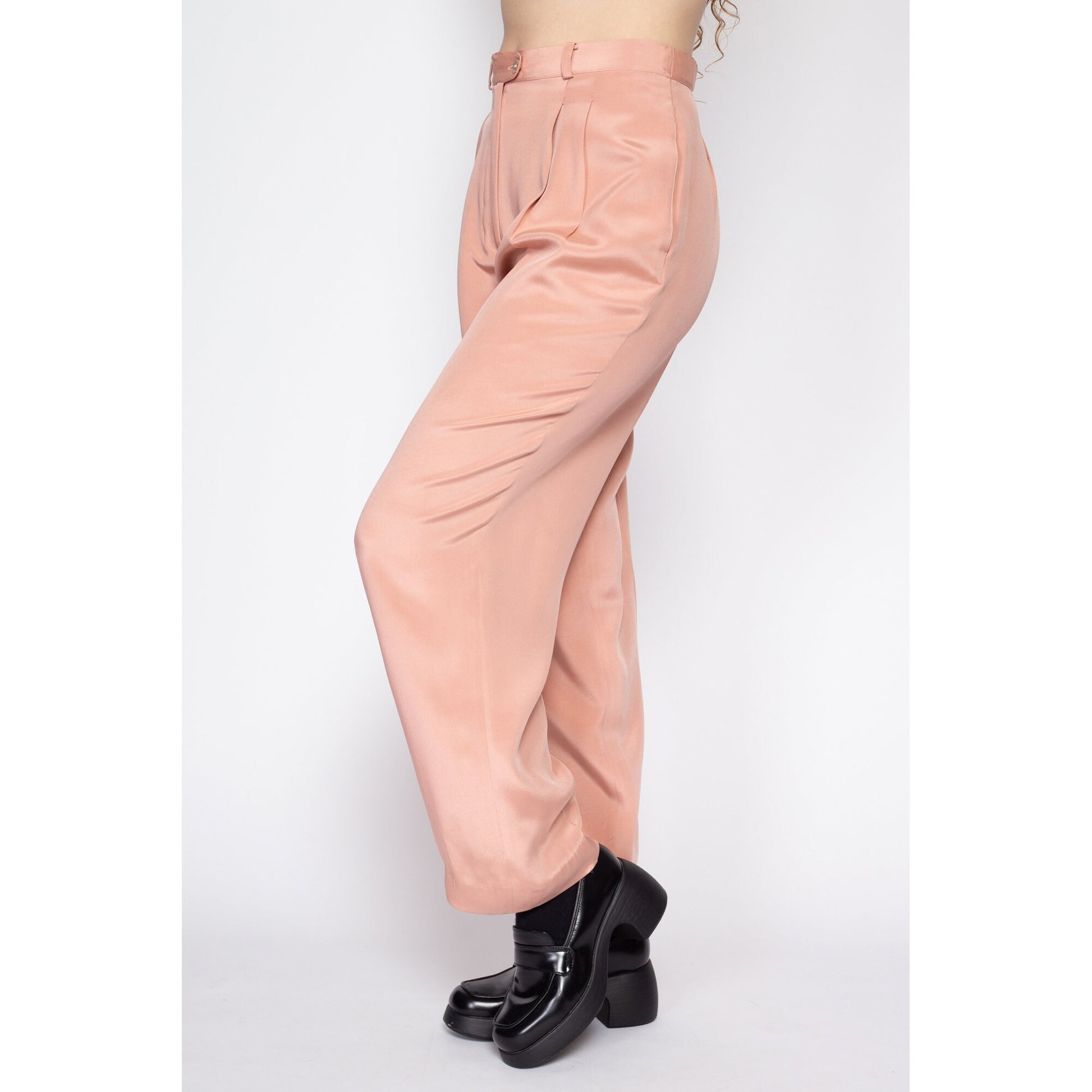 Medium 80s Peach Silk High Waisted Trousers 28 – Flying Apple Vintage