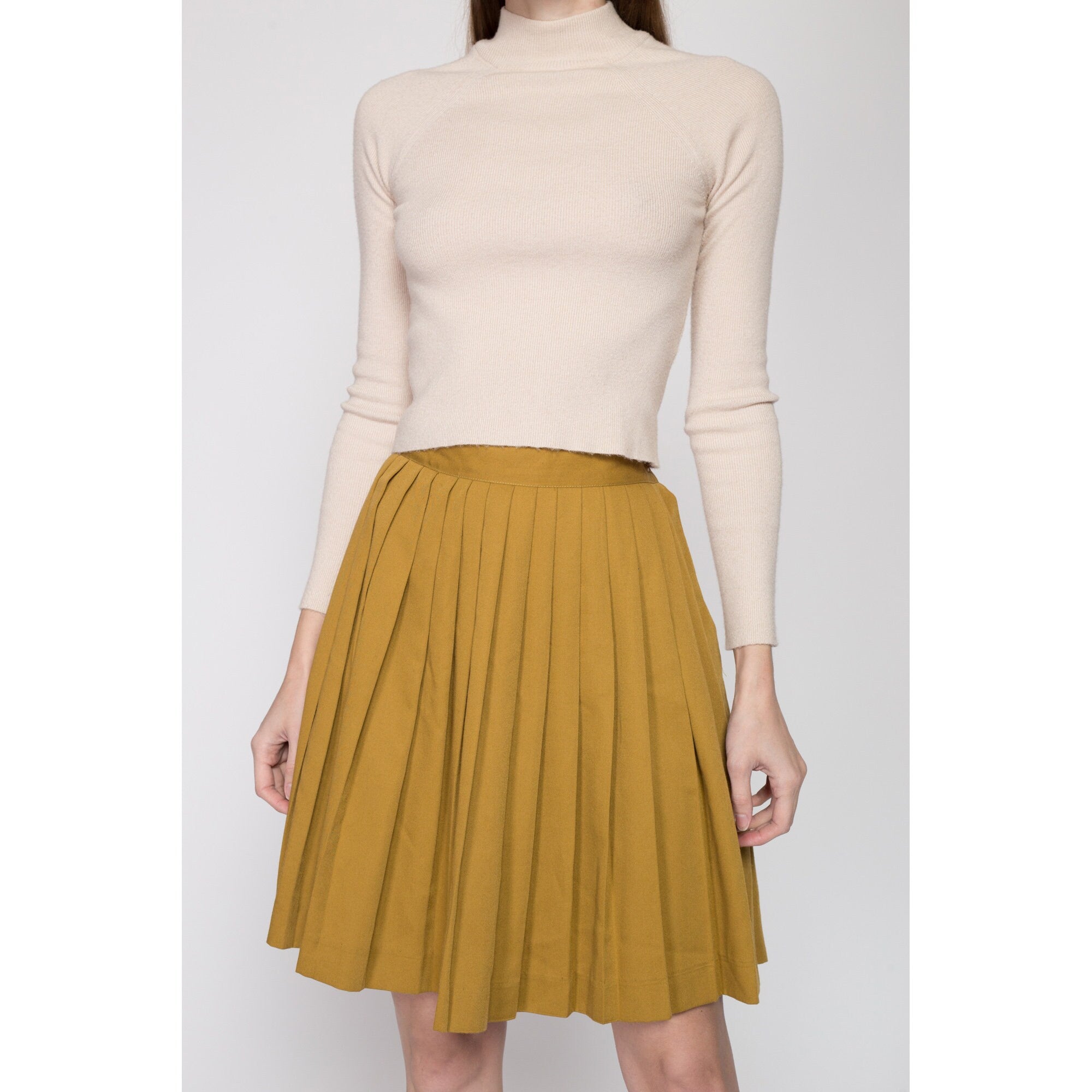 Pleated mini 2024 skirt 80s