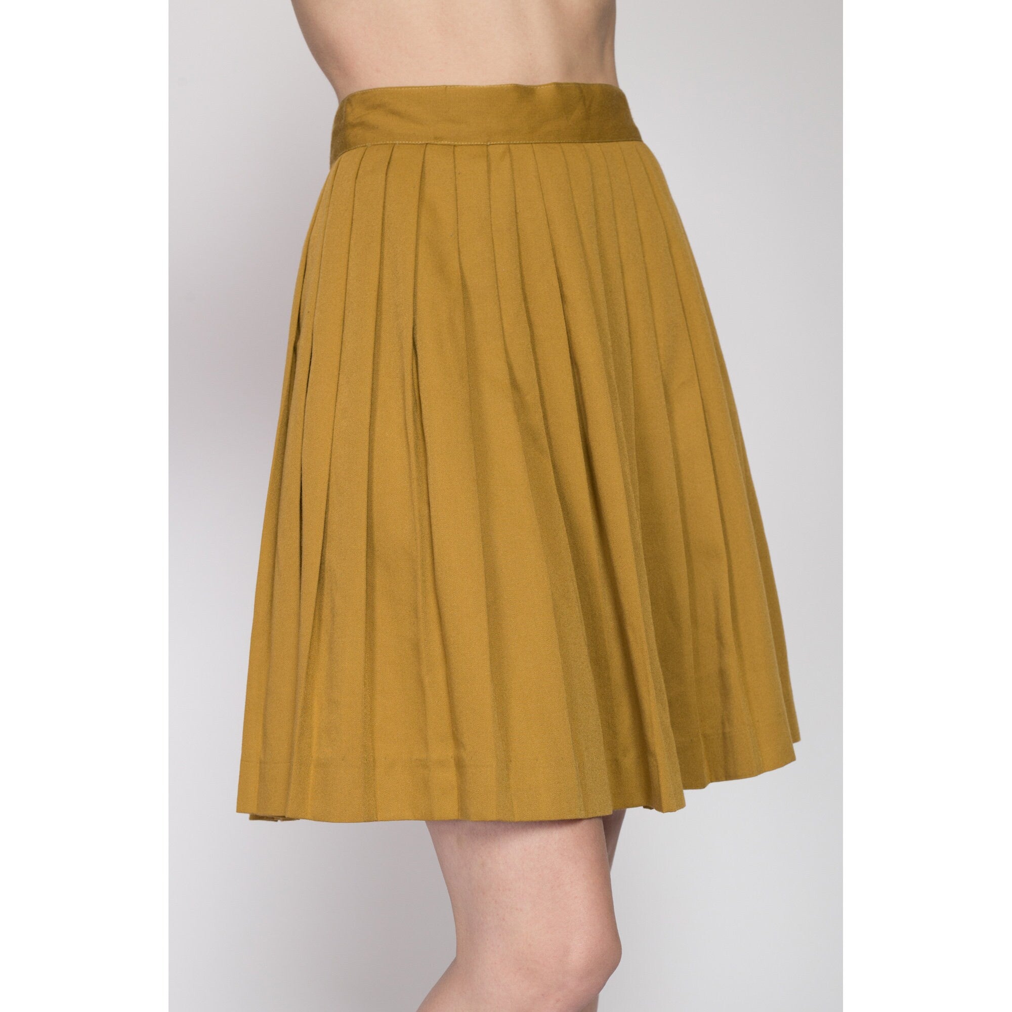 Small 80s Mustard Yellow Pleated Mini Skirt 25.5 Flying Apple Vintage