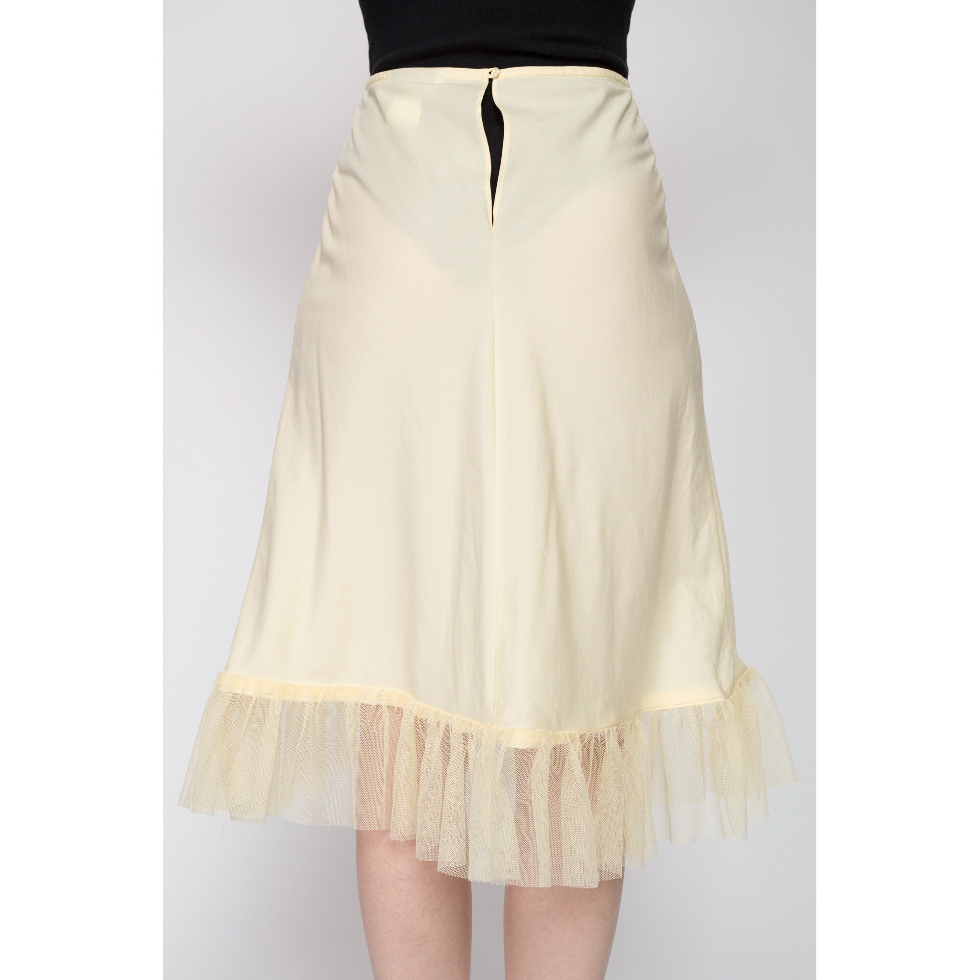 White ruffle hotsell skirt 90s